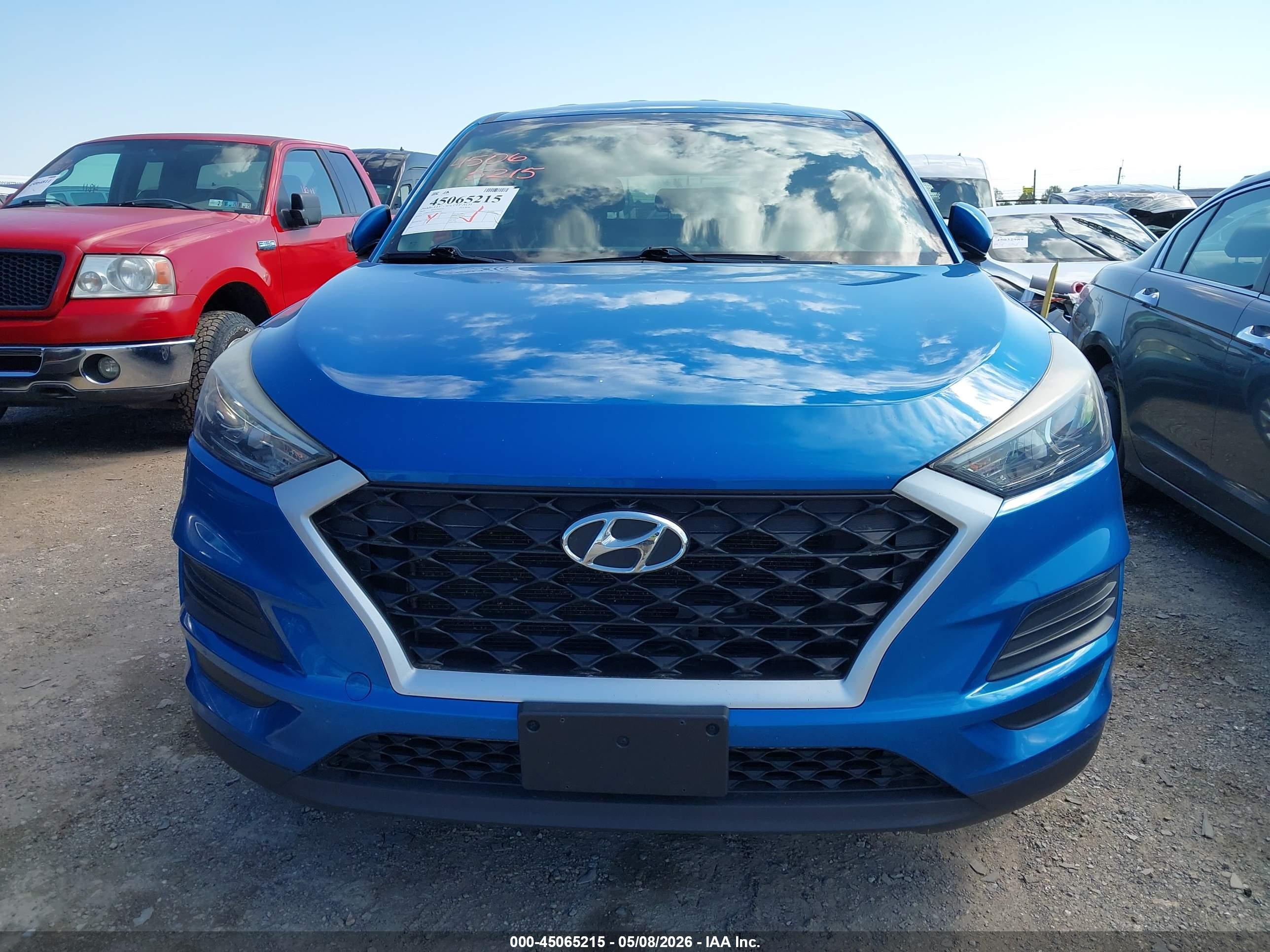 HYUNDAI TUCSON image 6
