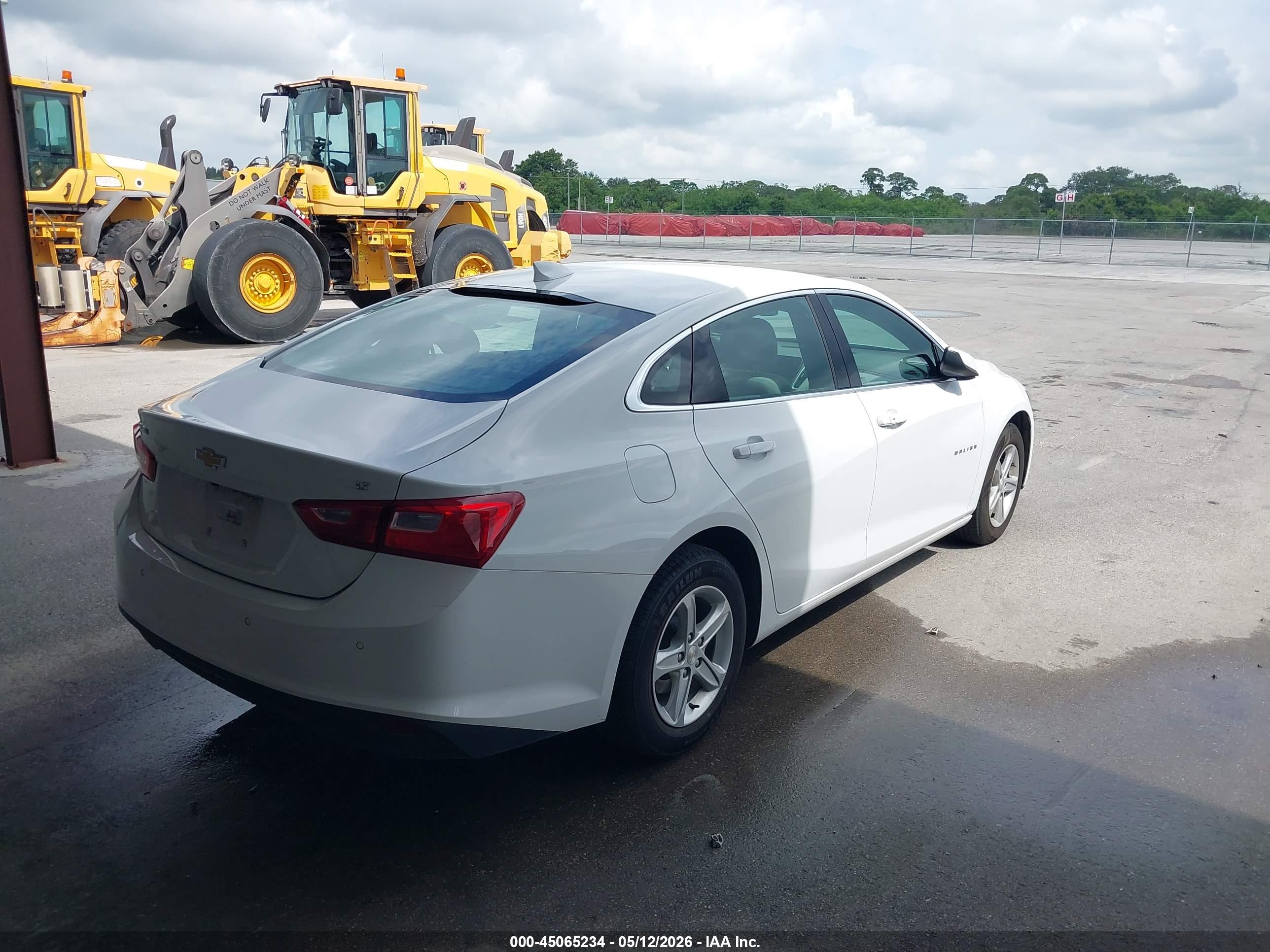 CHEVROLET MALIBU image 4