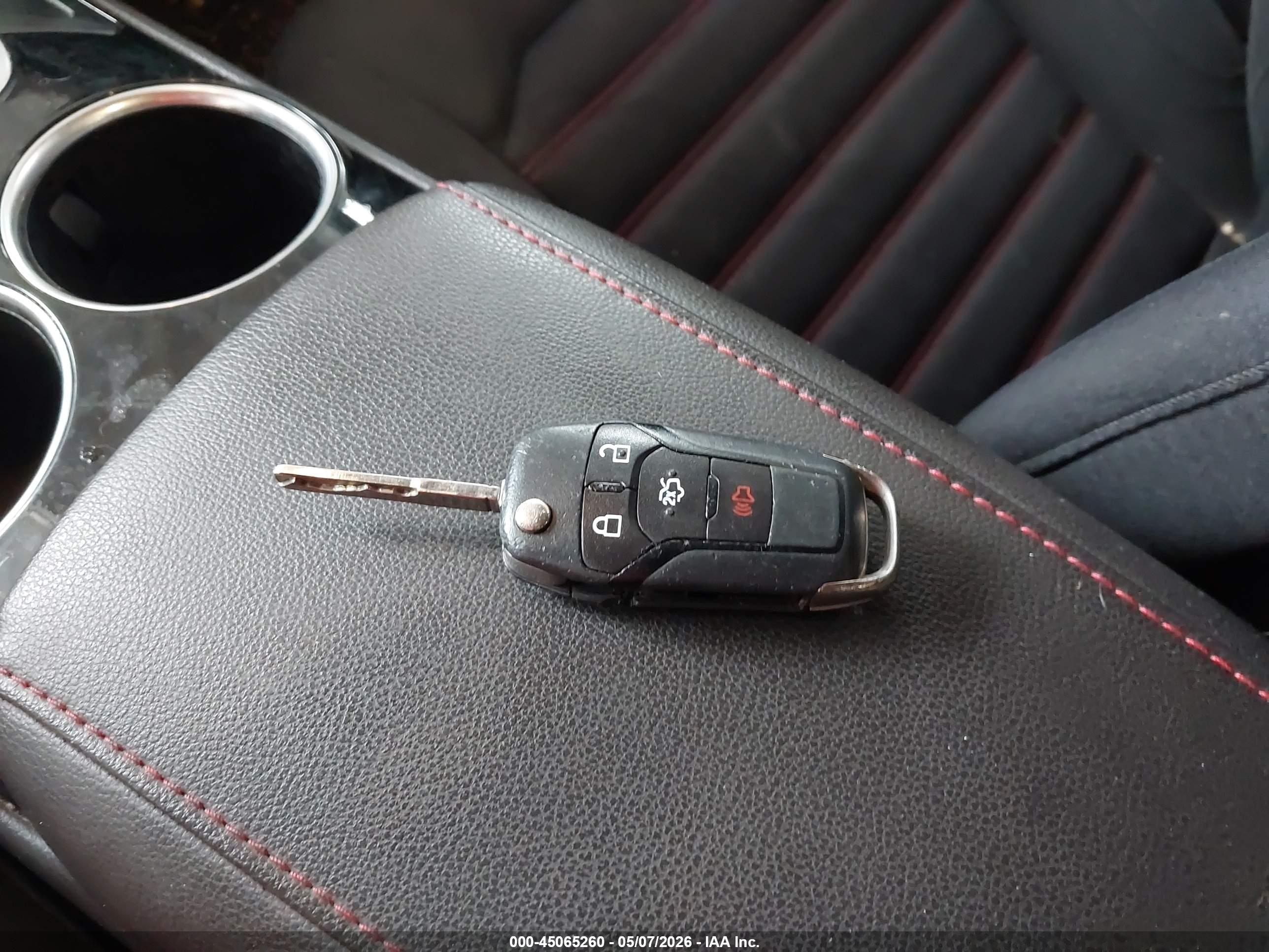 FORD FUSION image 11