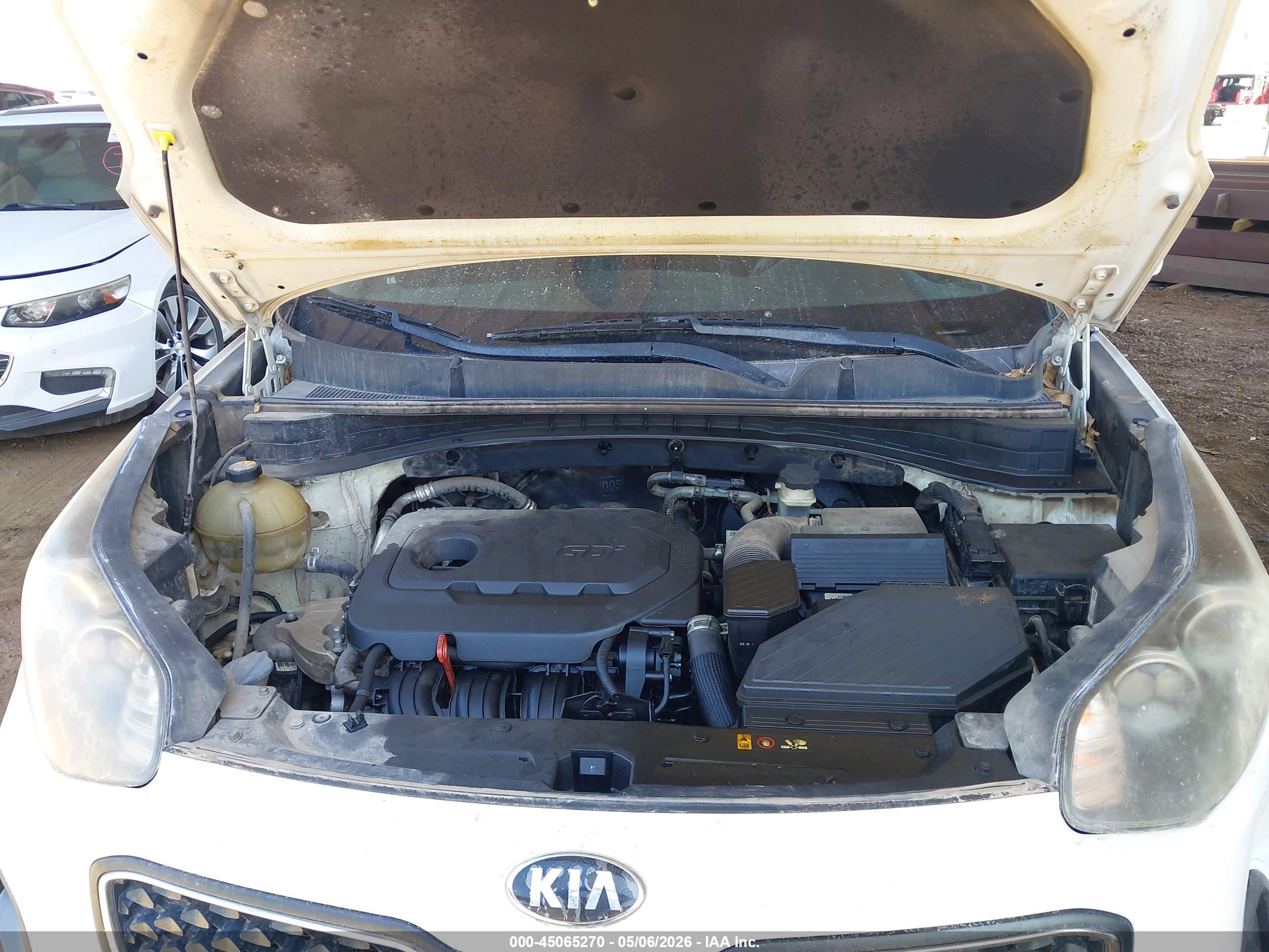 KIA SPORTAGE image 10