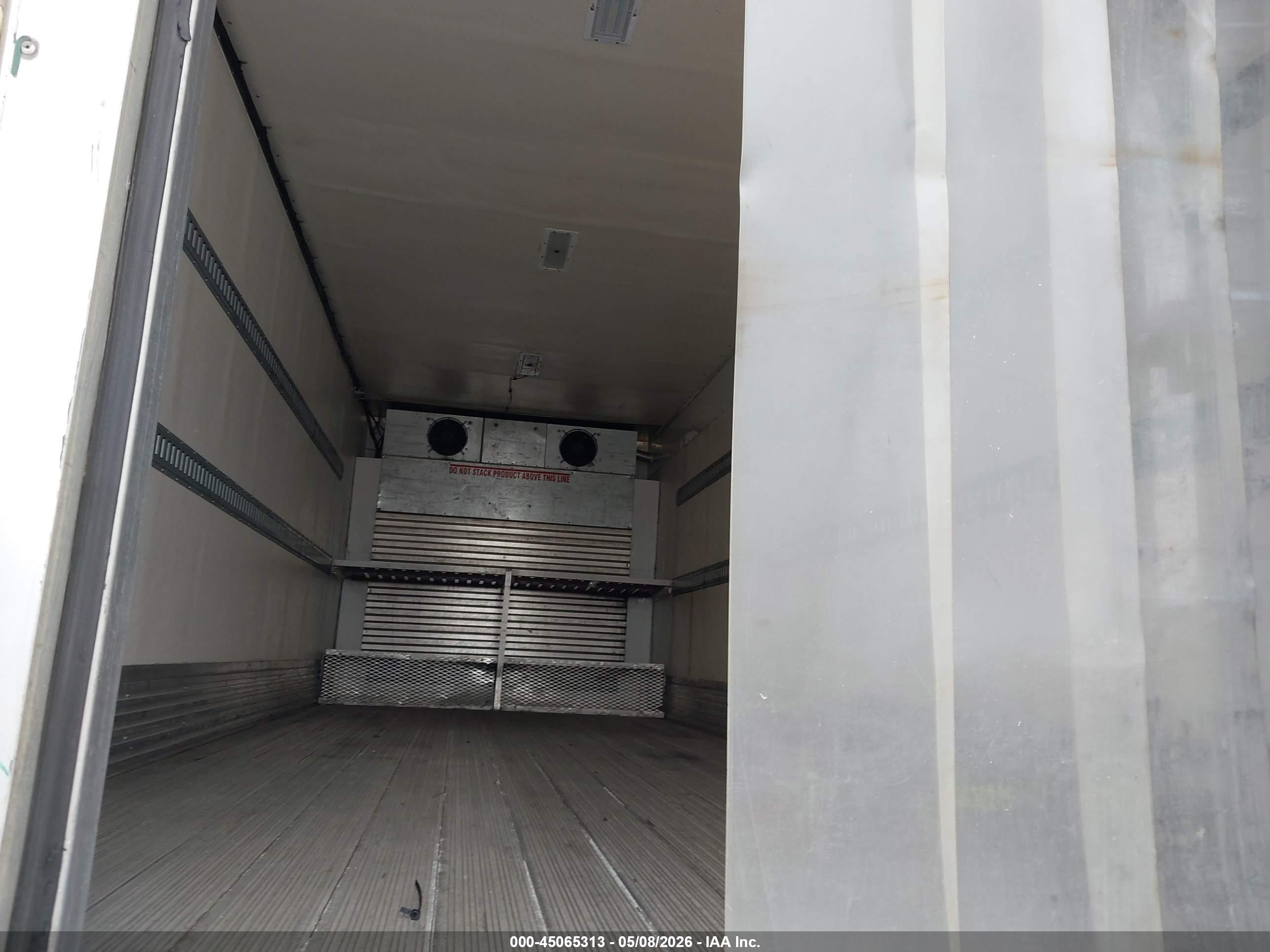 FREIGHTLINER M2 image 7