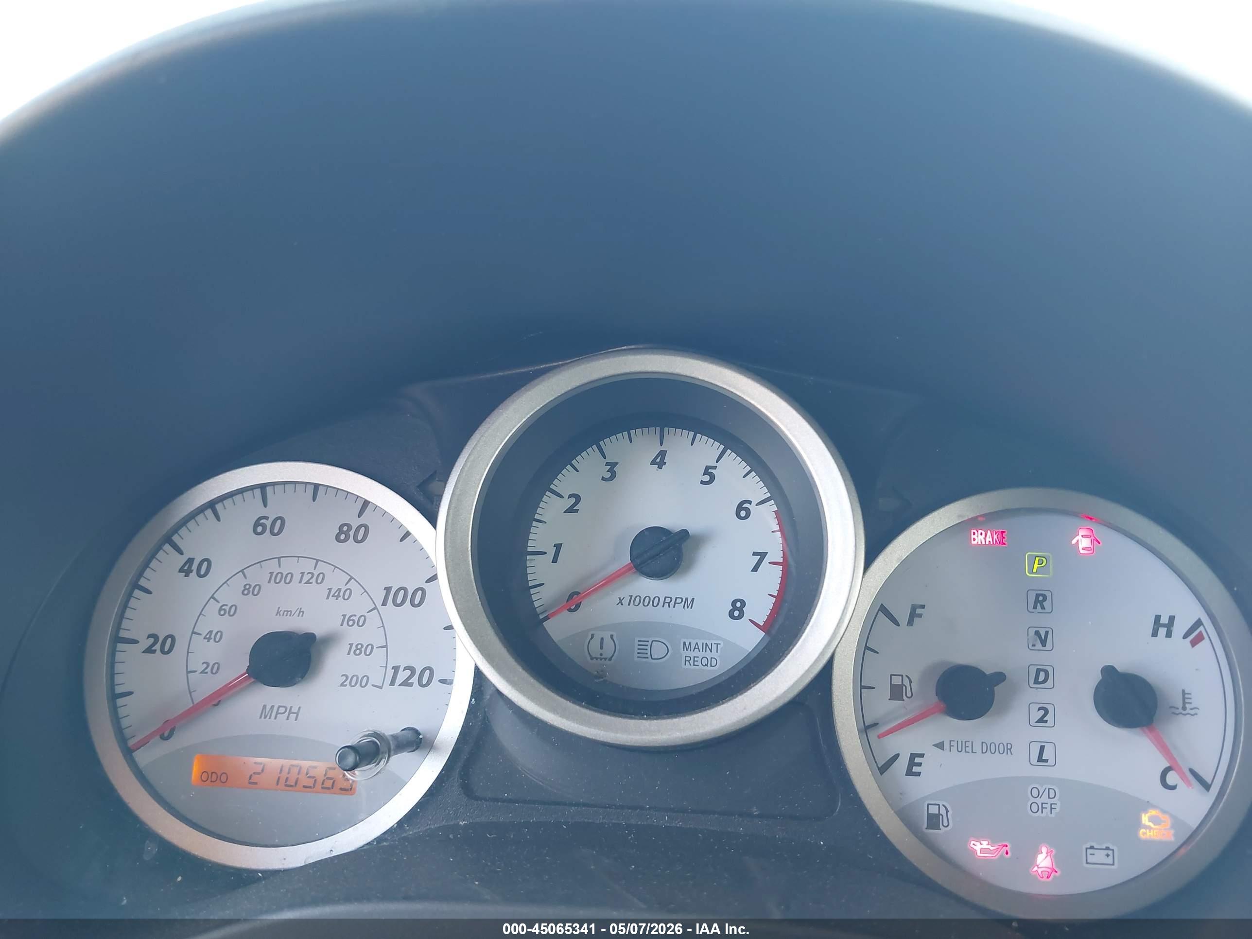 TOYOTA RAV4 image 7
