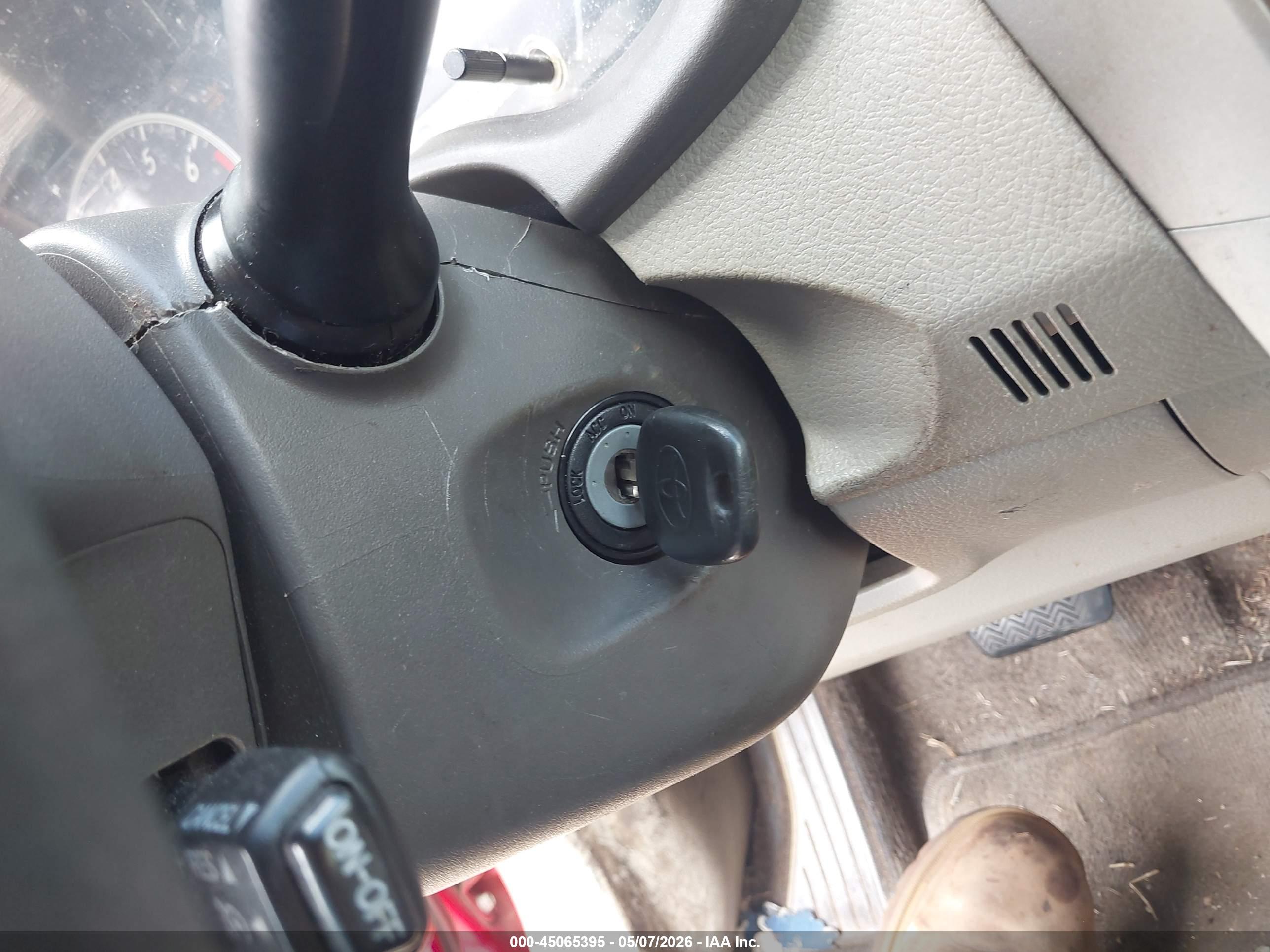 TOYOTA COROLLA image 11