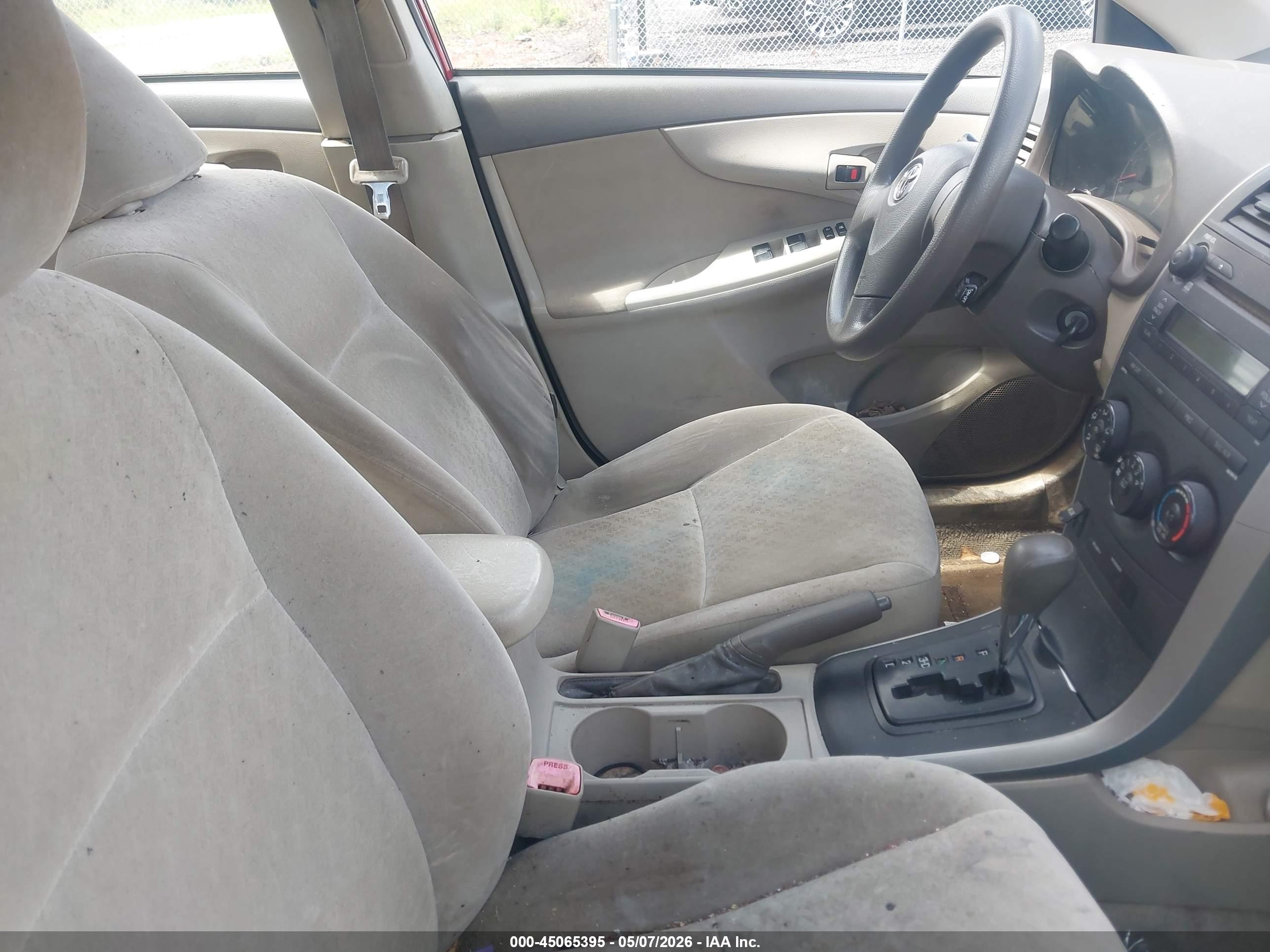TOYOTA COROLLA image 5