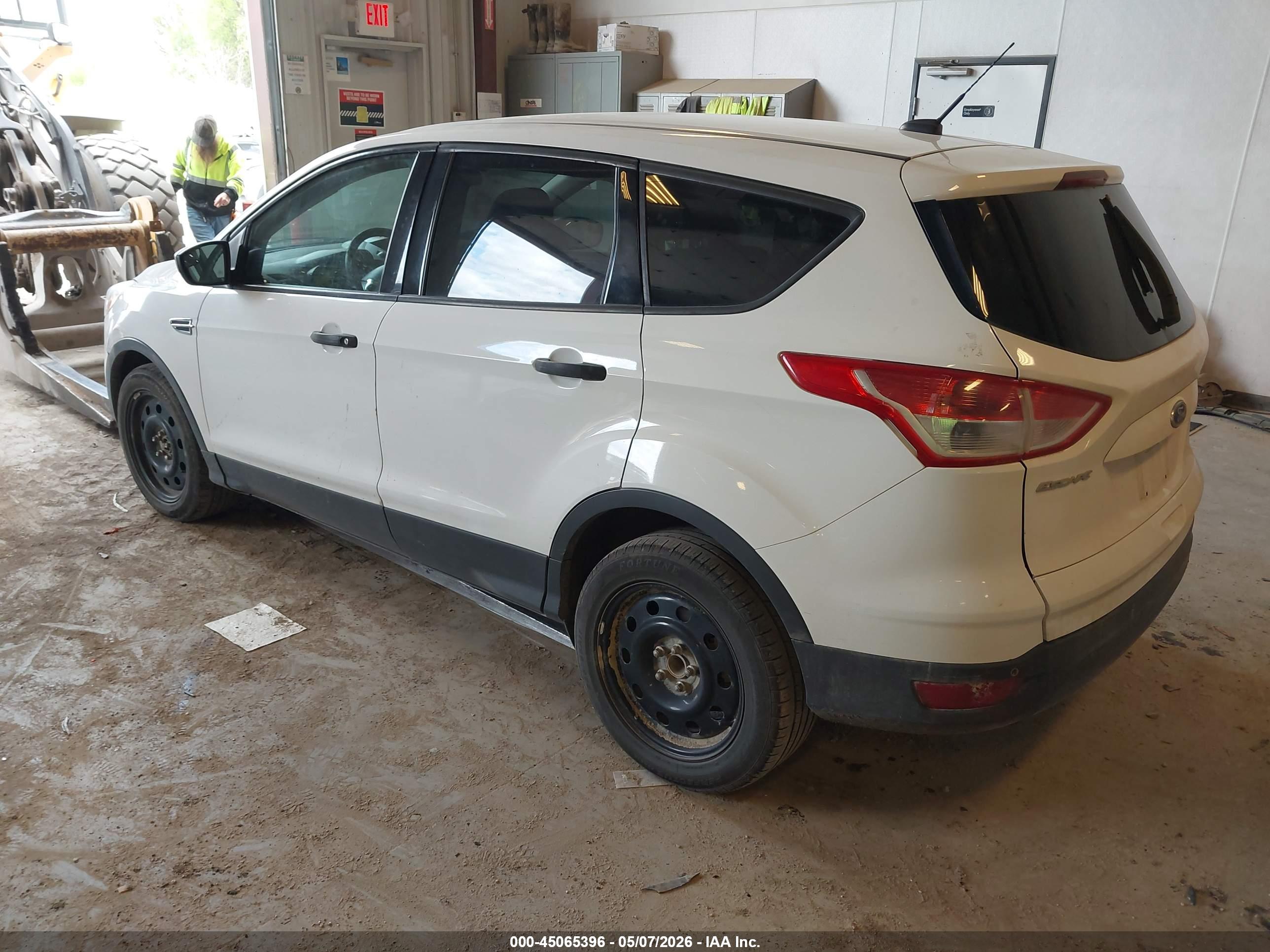 FORD ESCAPE image 3