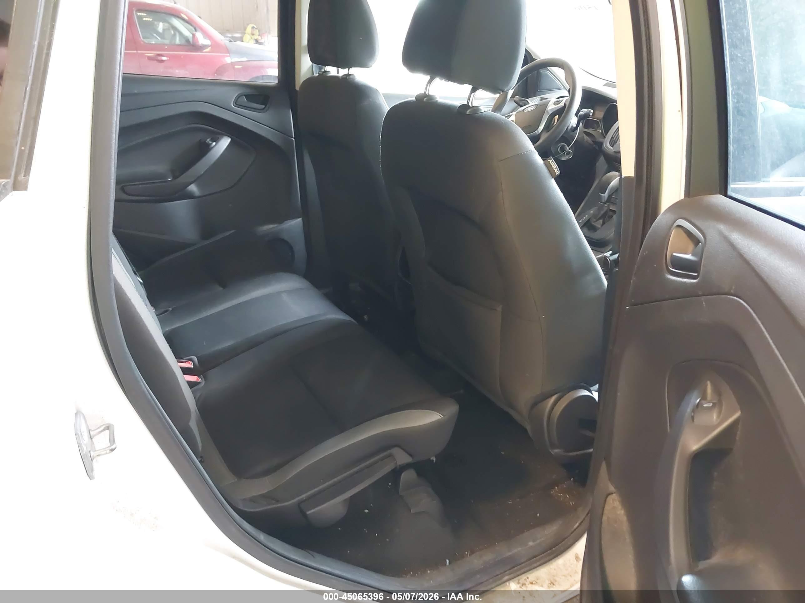 FORD ESCAPE image 8