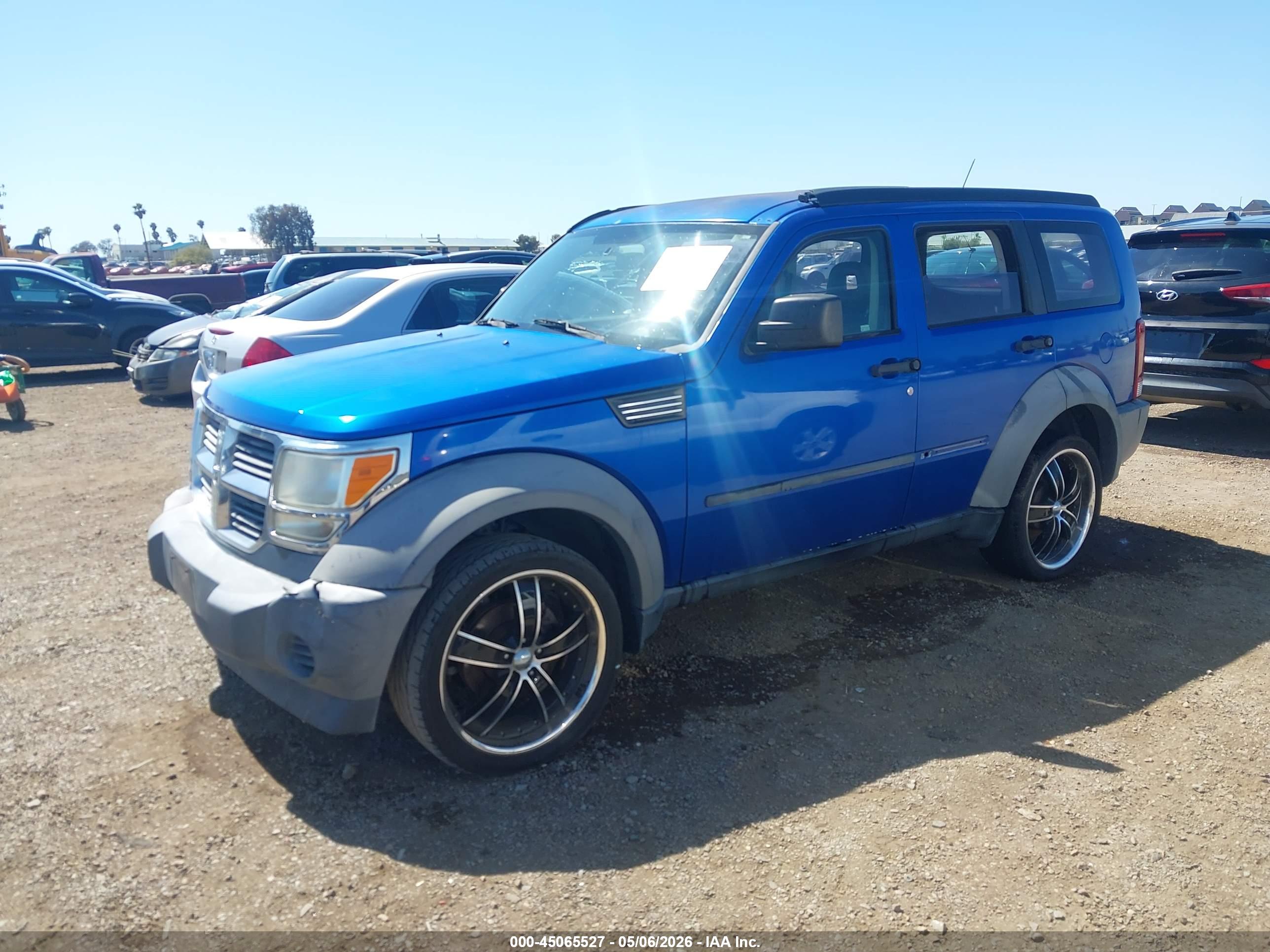 DODGE NITRO image 2