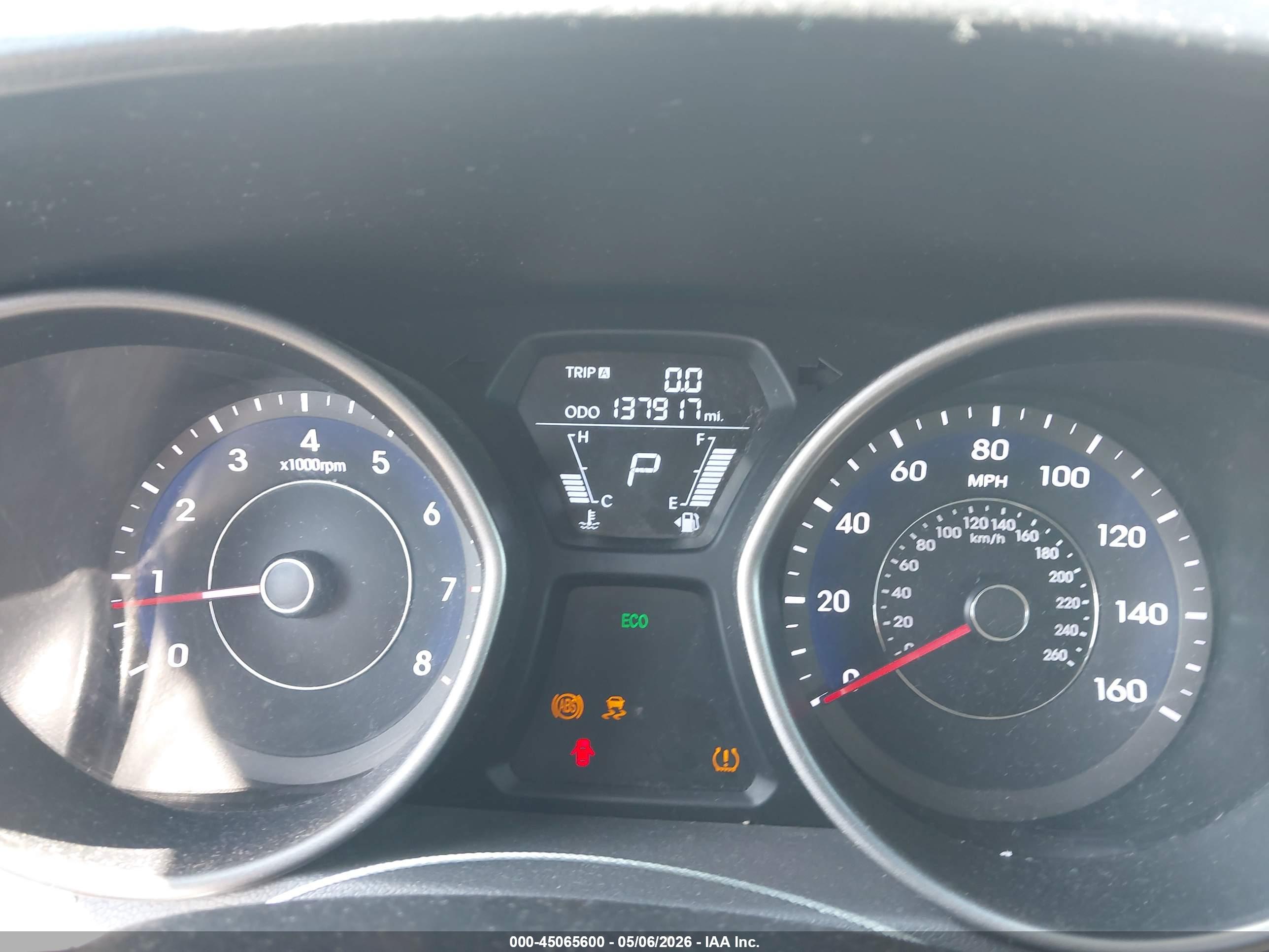 HYUNDAI ELANTRA image 7