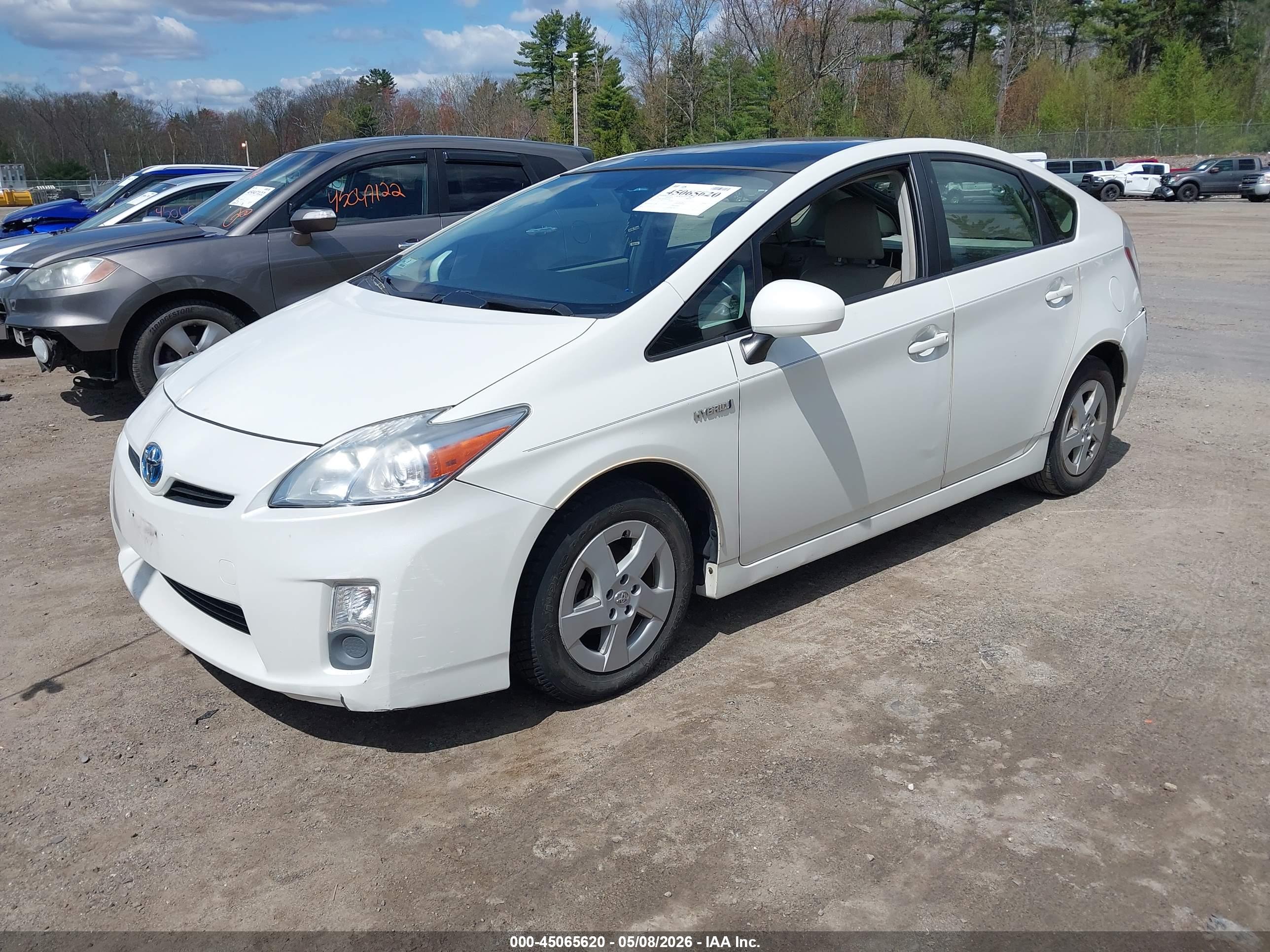 TOYOTA PRIUS image 2
