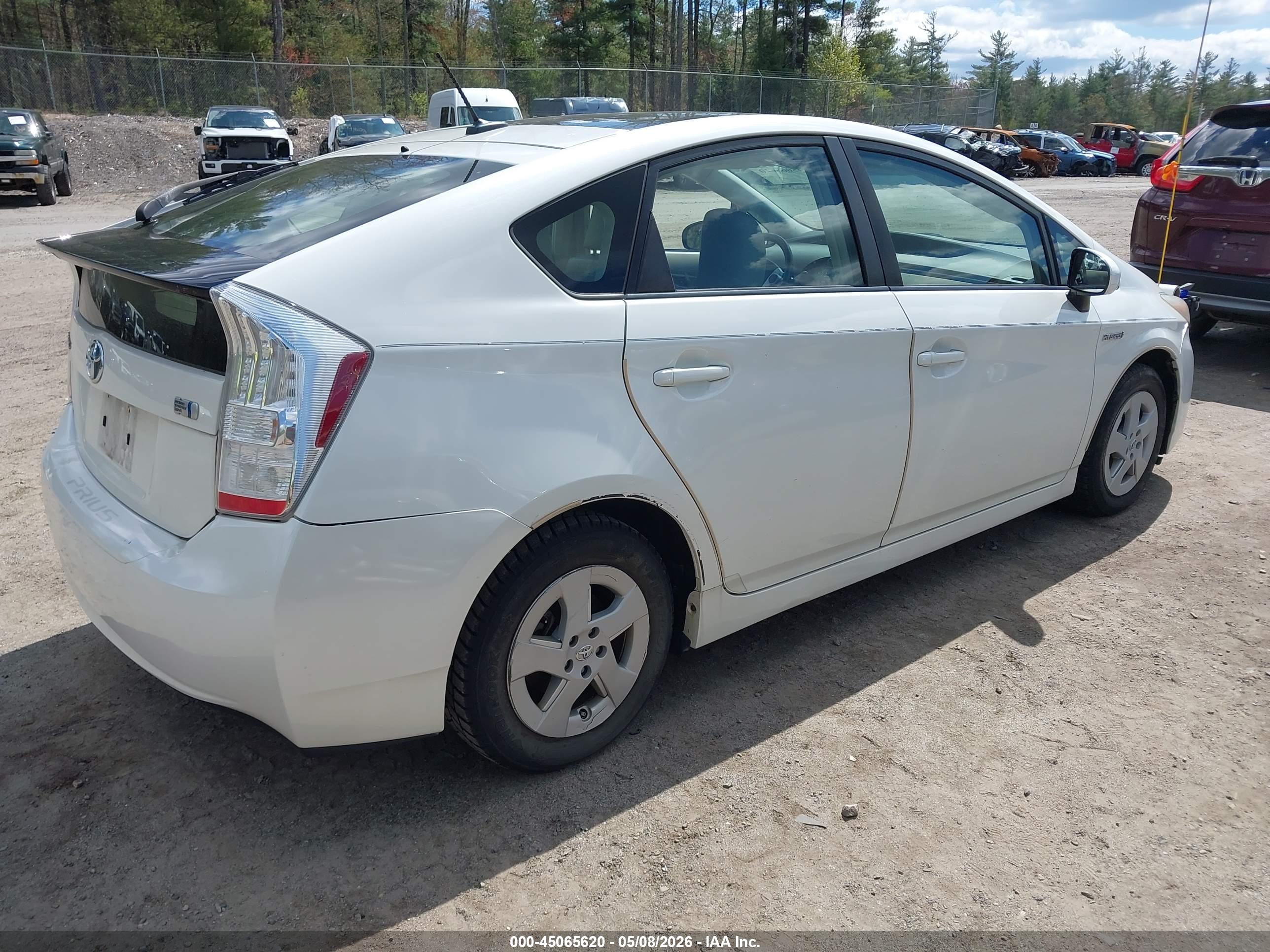 TOYOTA PRIUS image 4