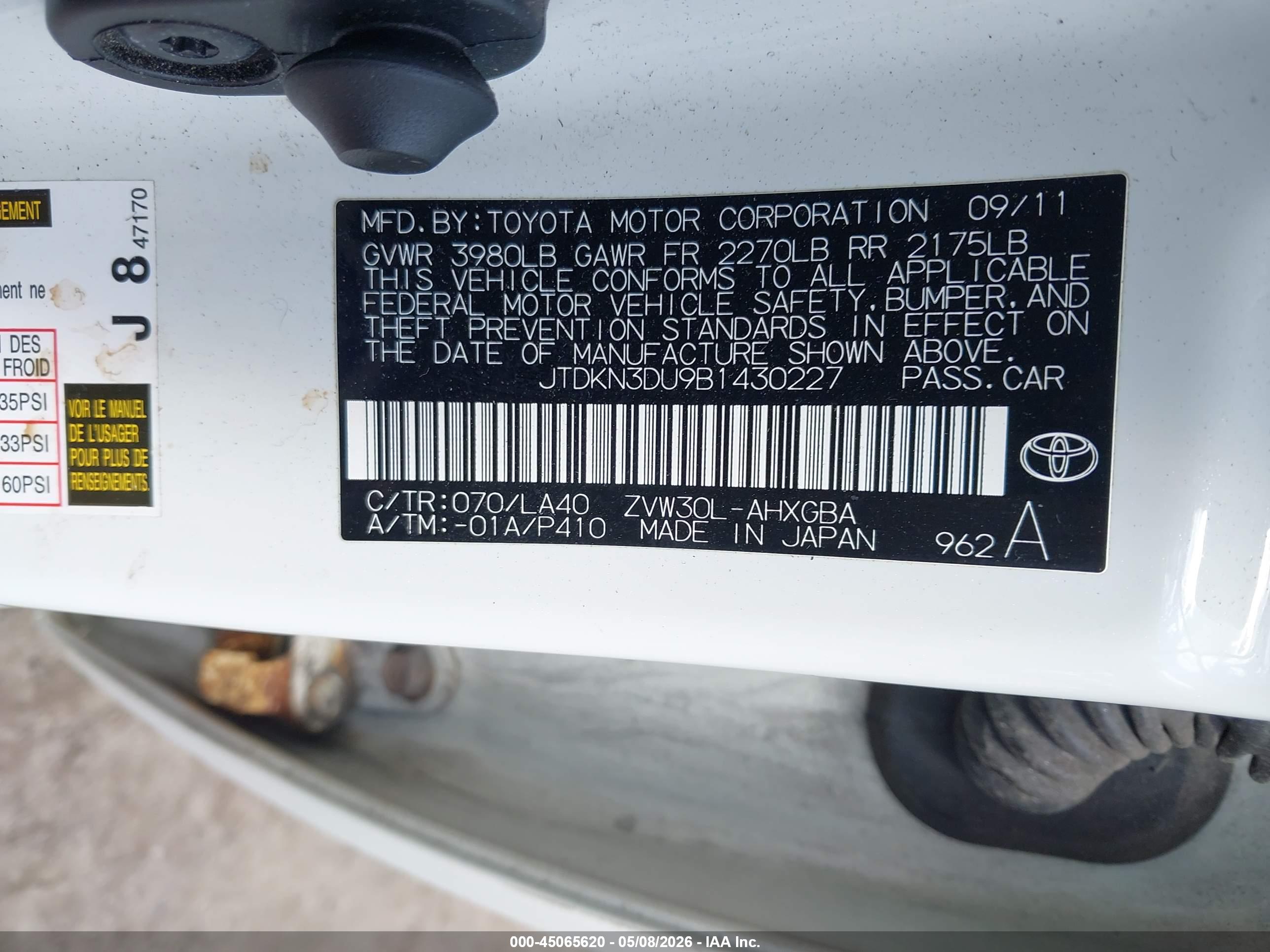 TOYOTA PRIUS image 9