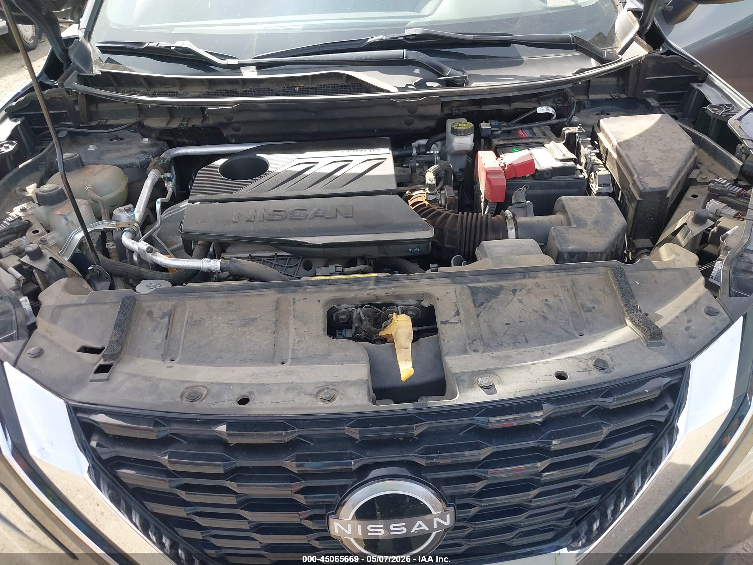 NISSAN ROGUE image 10