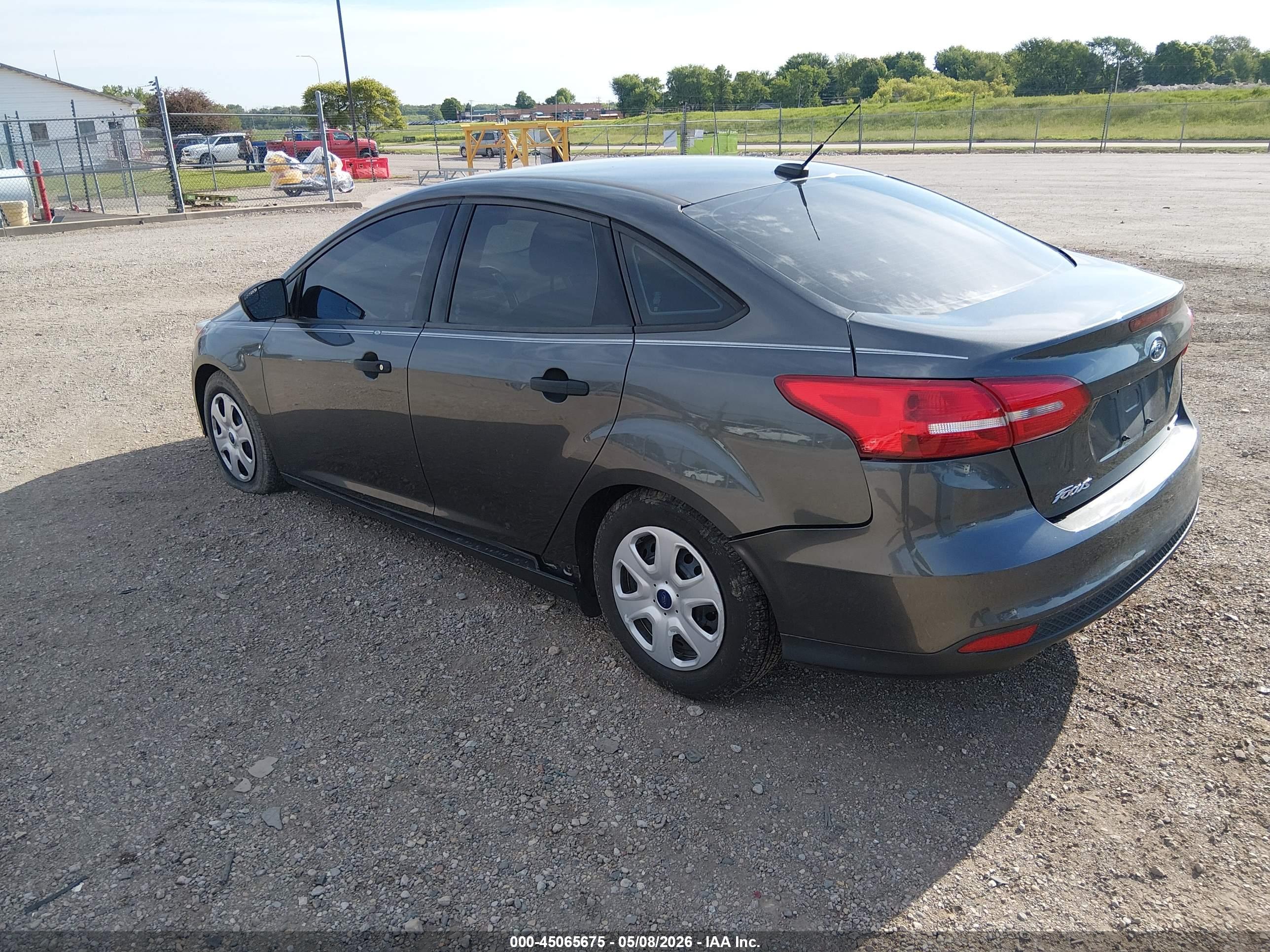 FORD FOCUS image 3