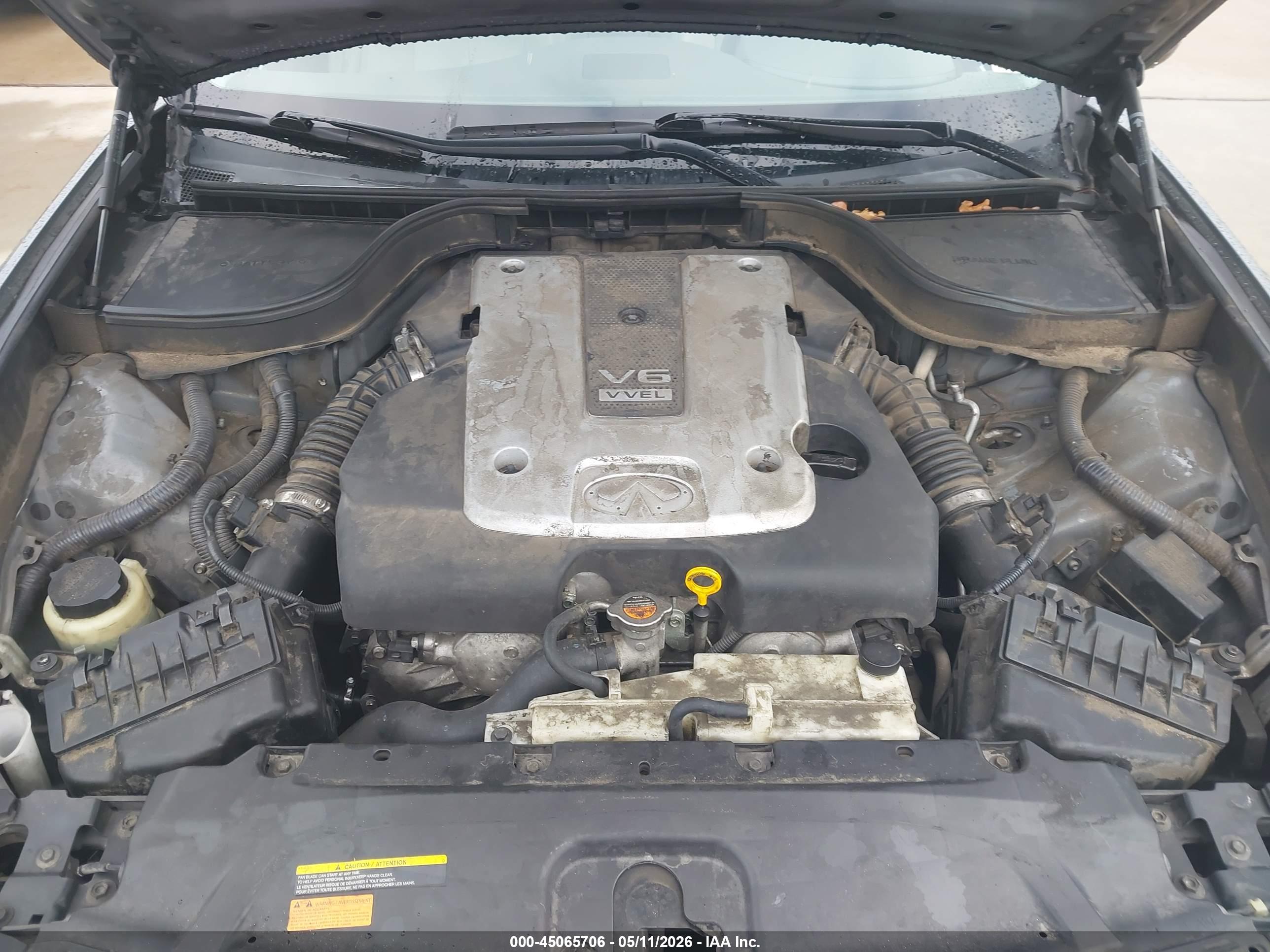 INFINITI Q40 image 10