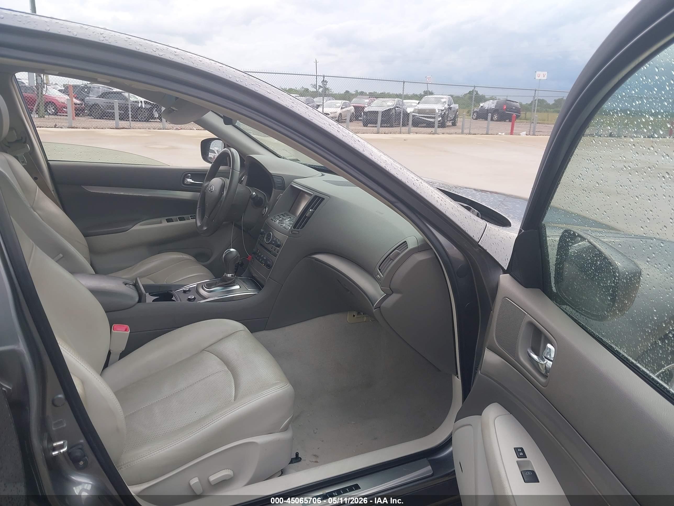 INFINITI Q40 image 5