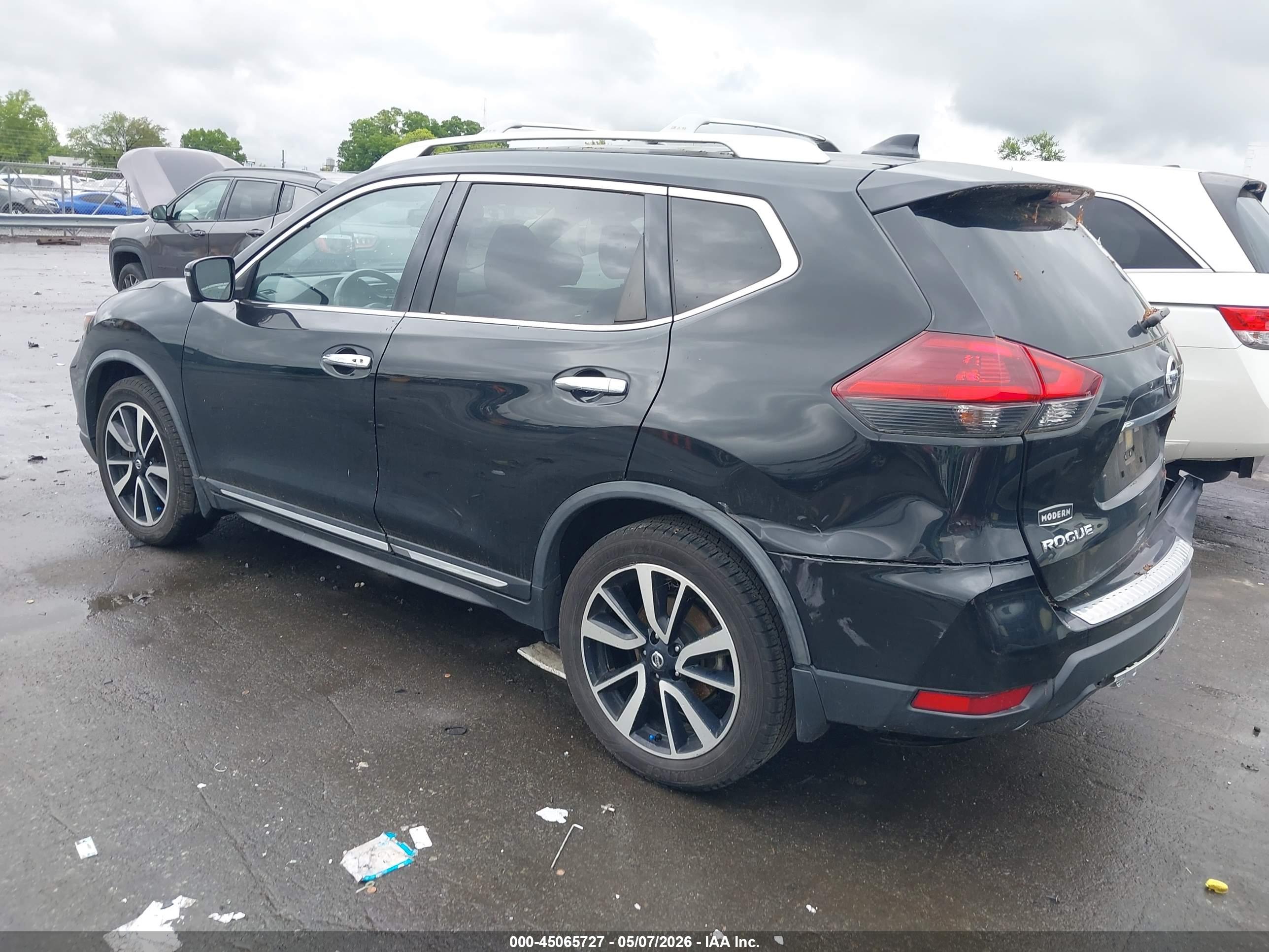 NISSAN ROGUE image 3
