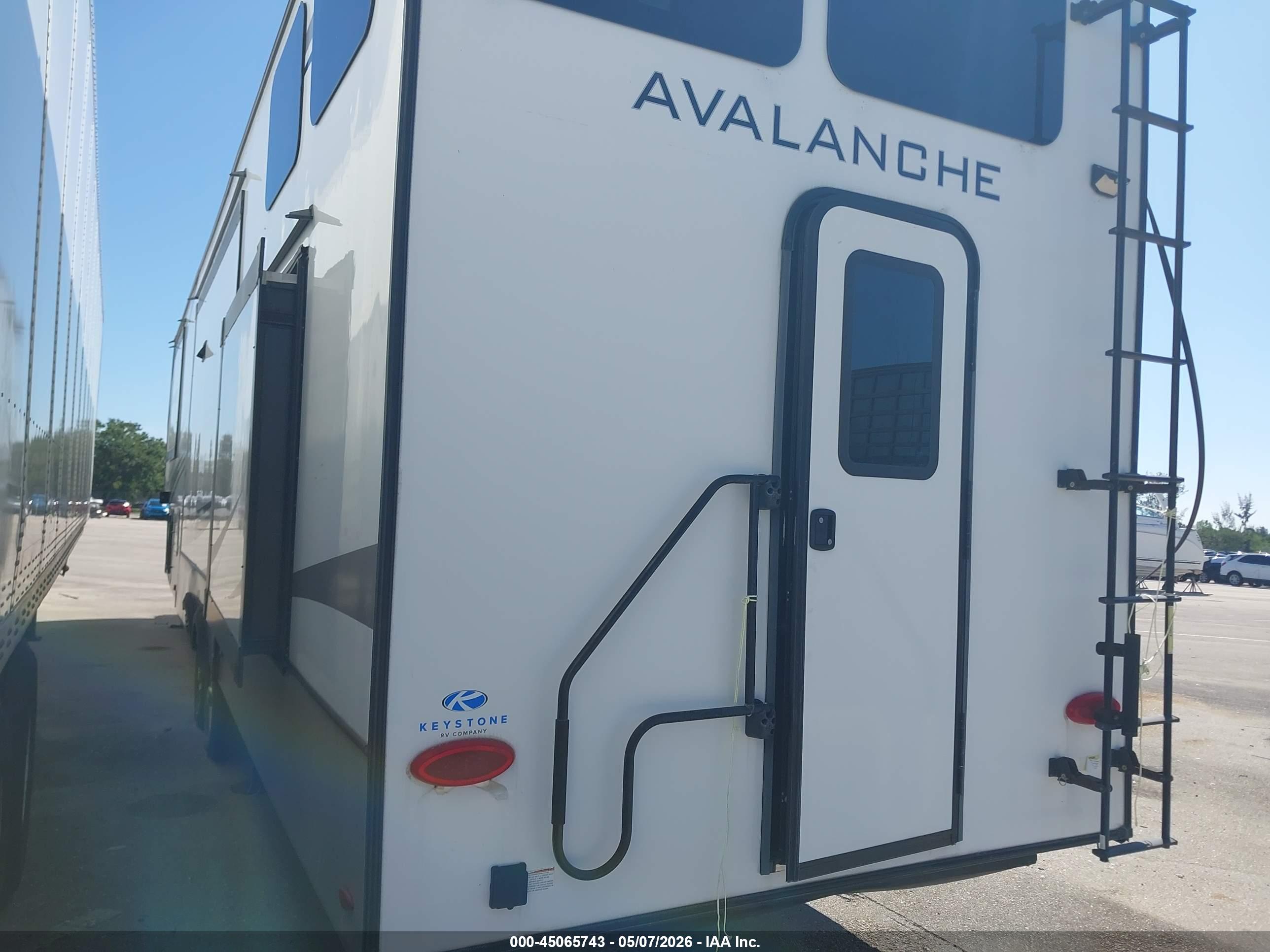 KEYSTONE RV image 3