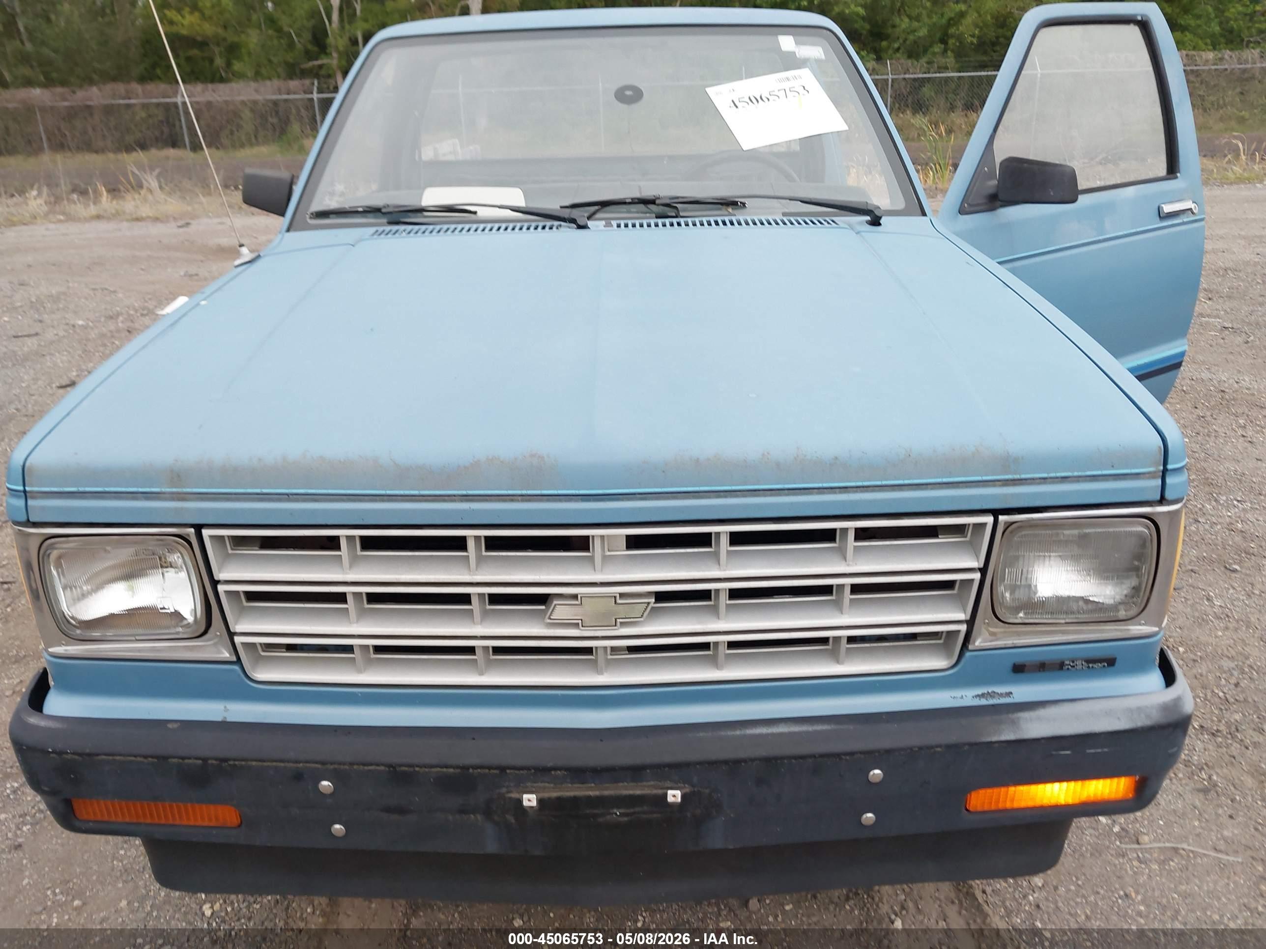 CHEVROLET S image 6