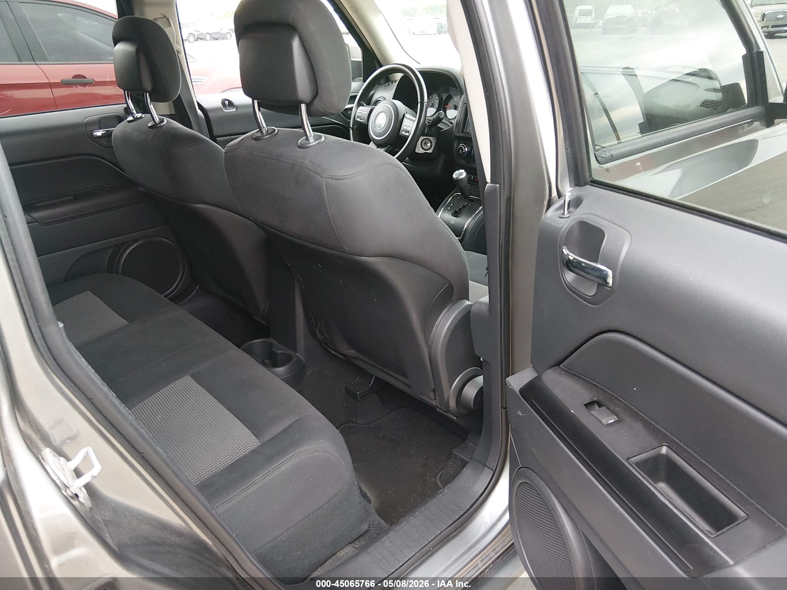 JEEP PATRIOT image 8