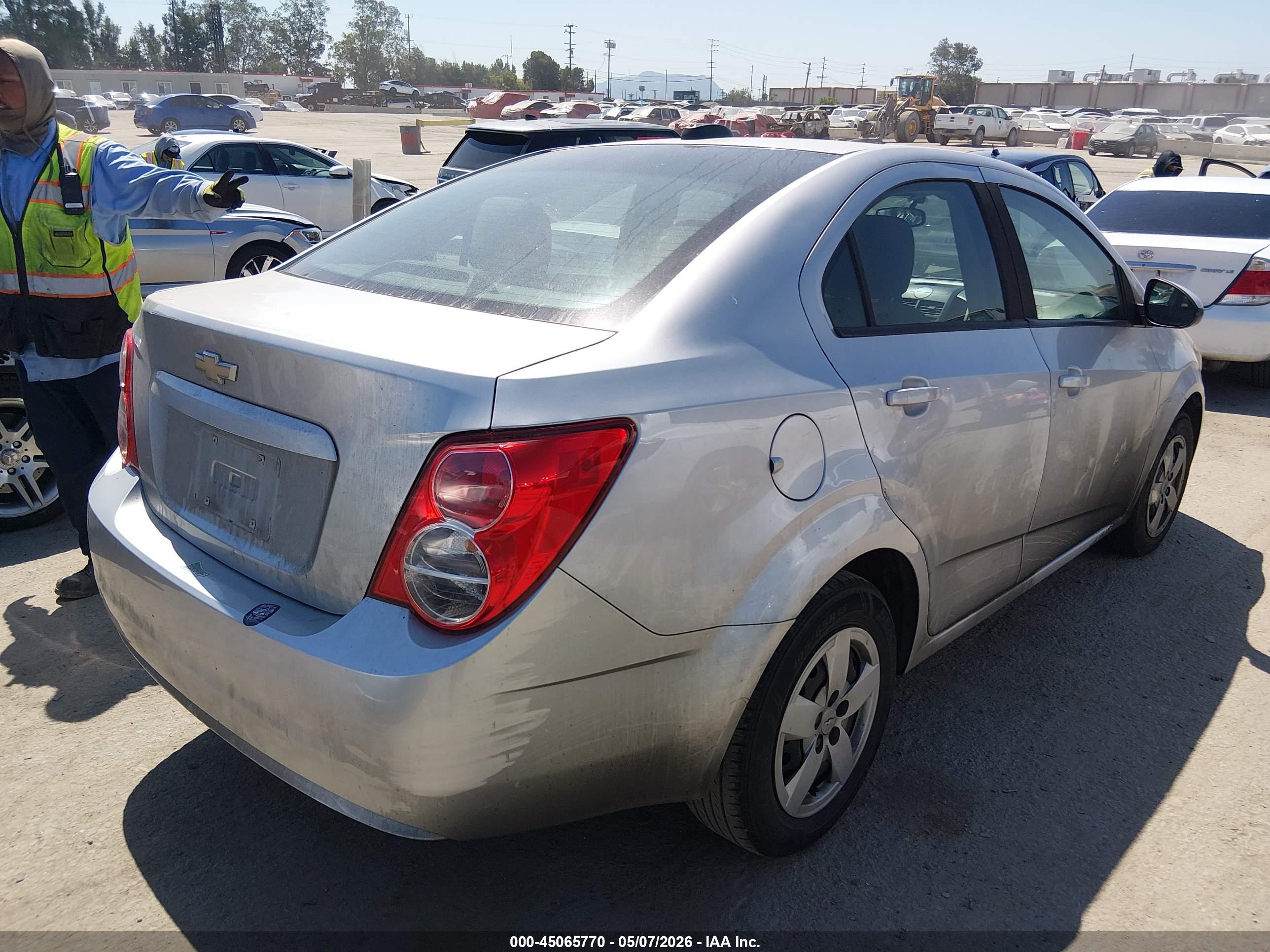 CHEVROLET SONIC image 4