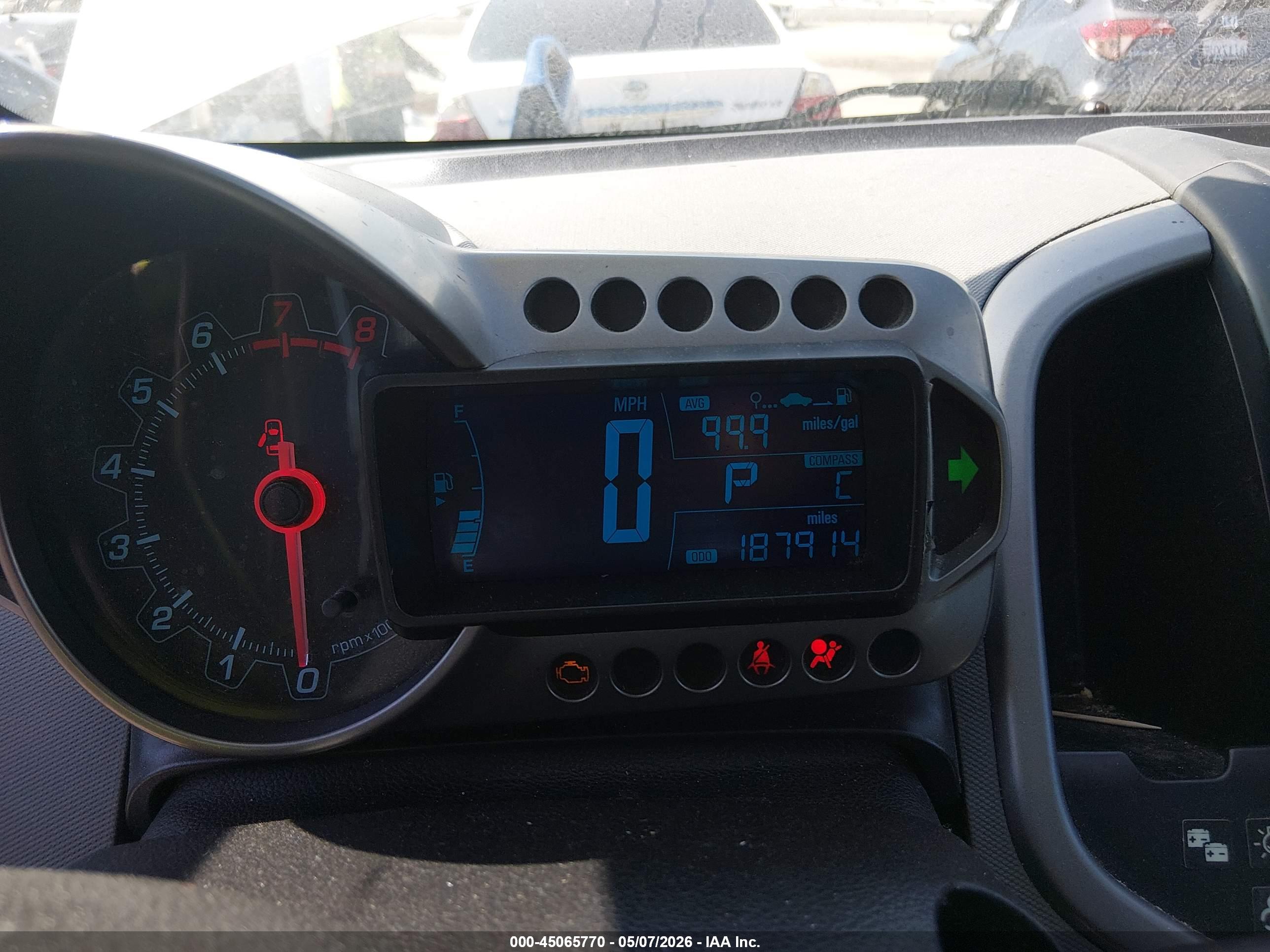 CHEVROLET SONIC image 7