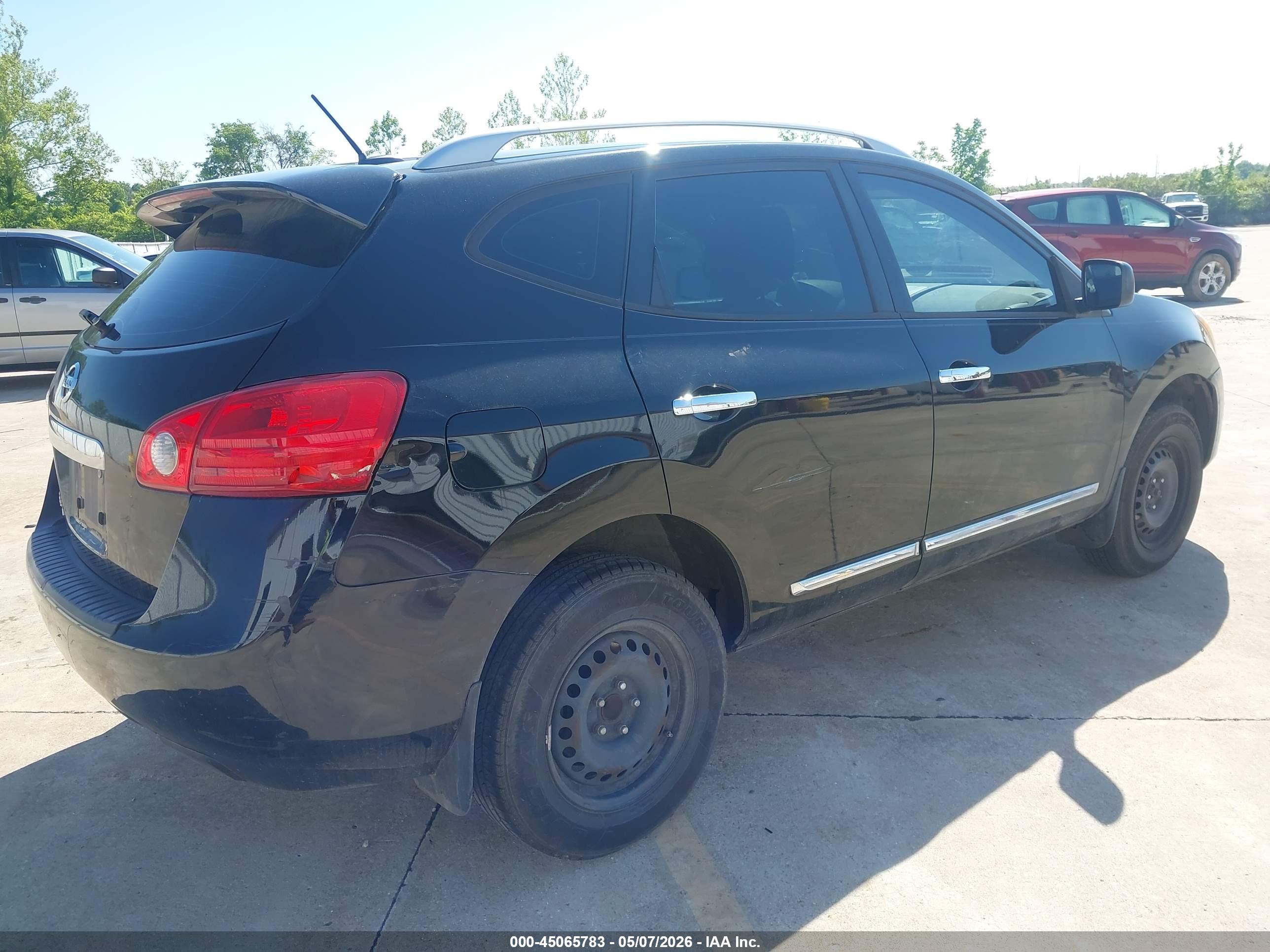 NISSAN ROGUE image 4
