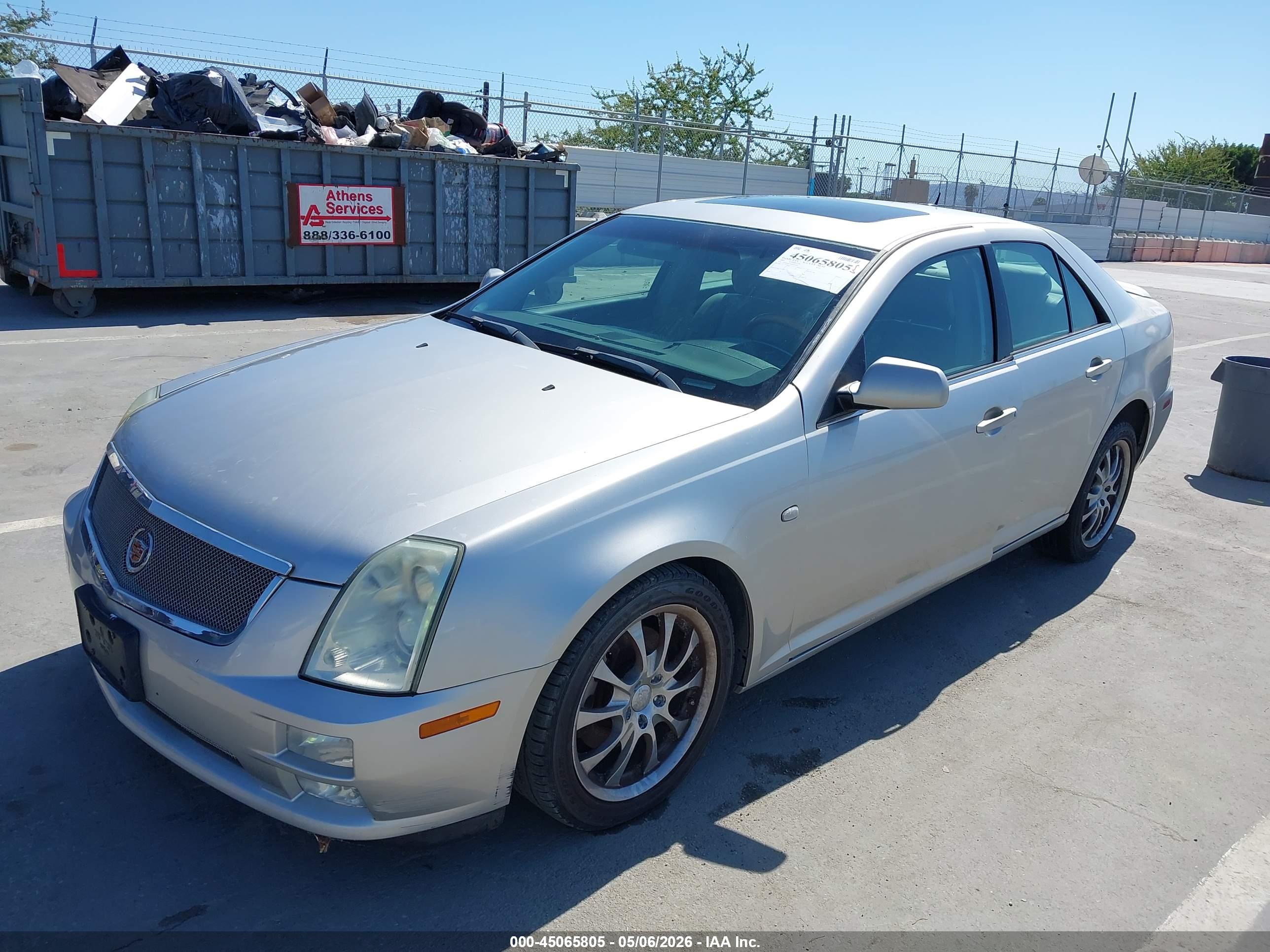 CADILLAC STS image 2