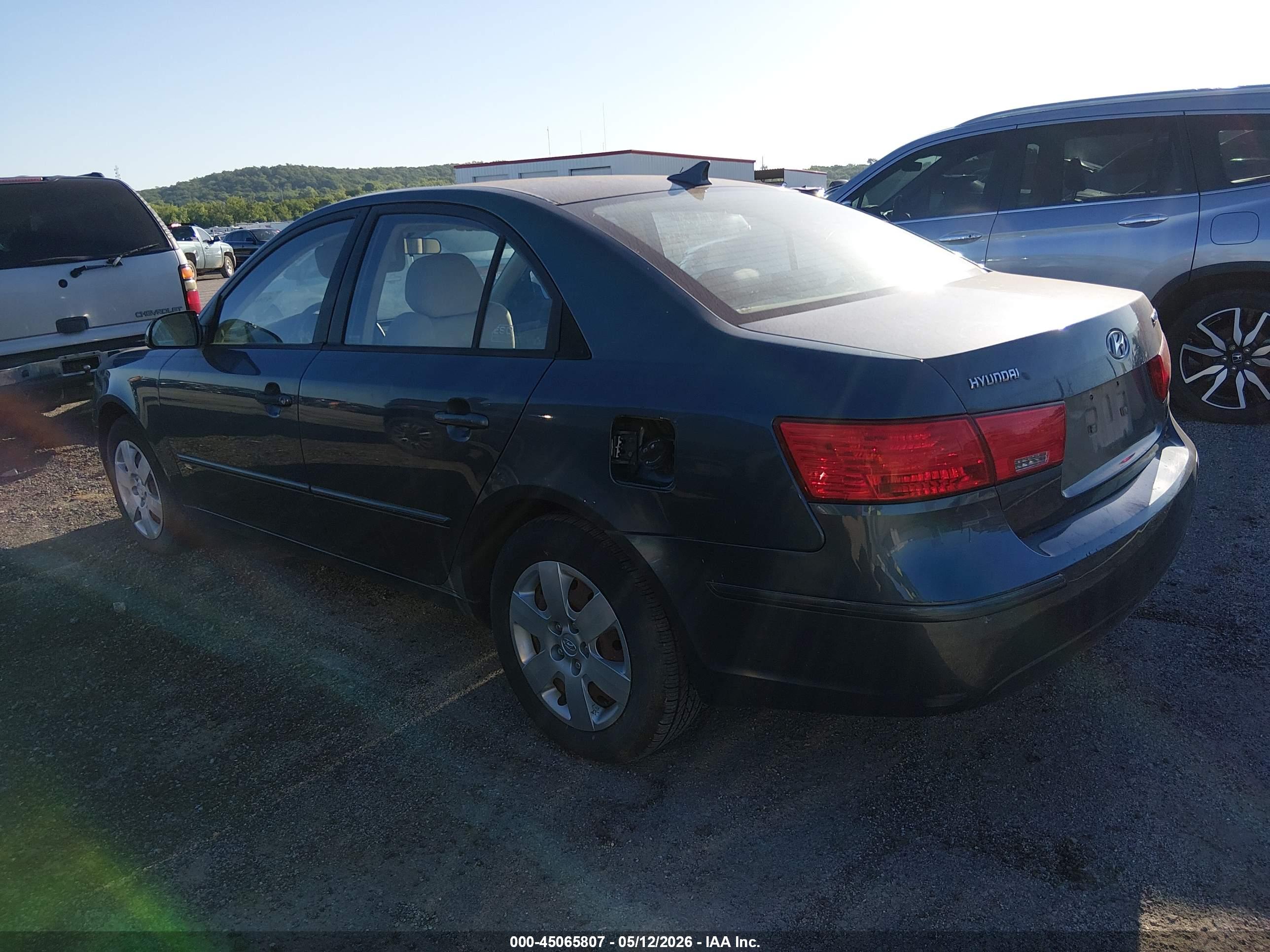 HYUNDAI SONATA image 3