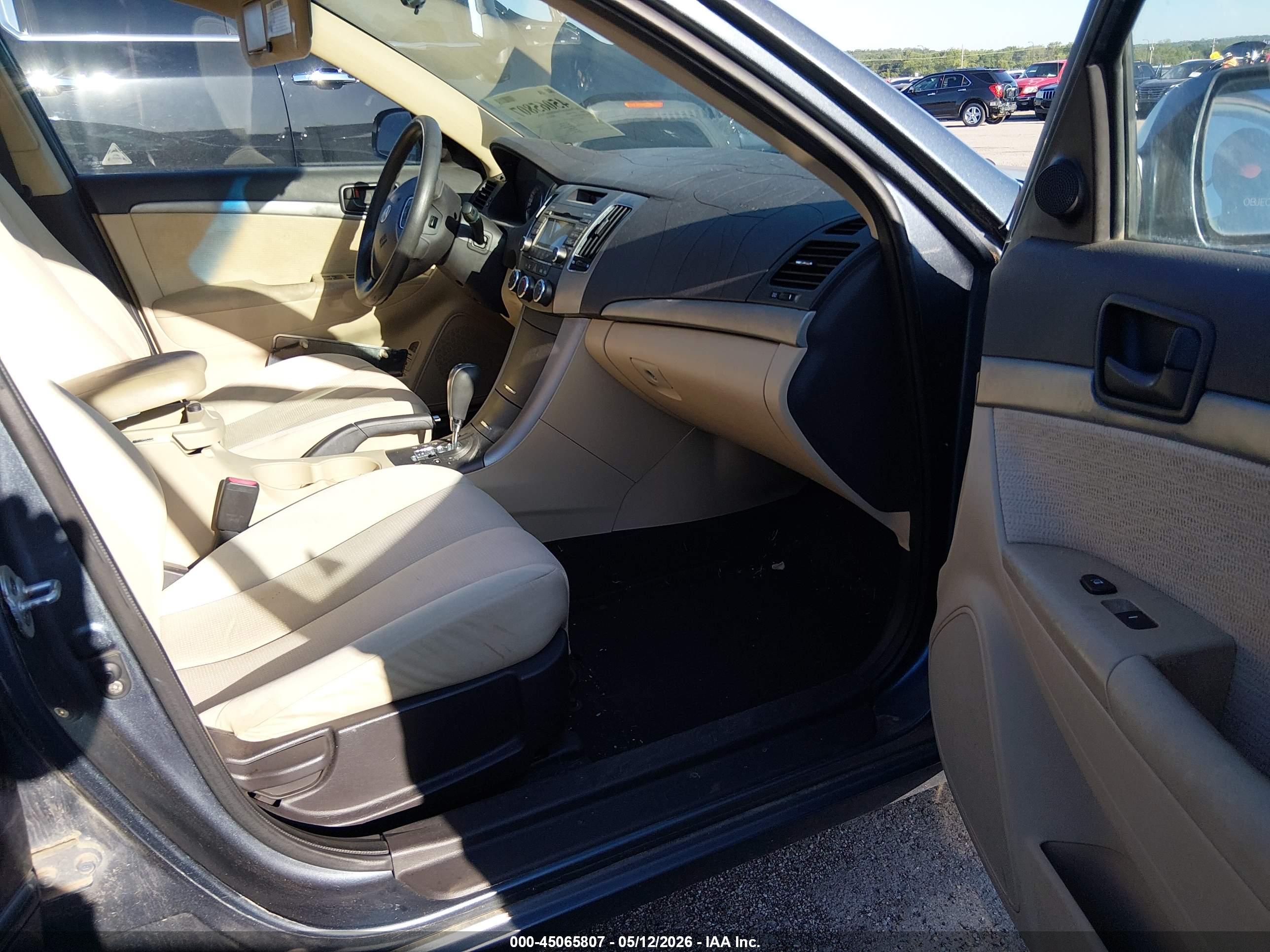 HYUNDAI SONATA image 5