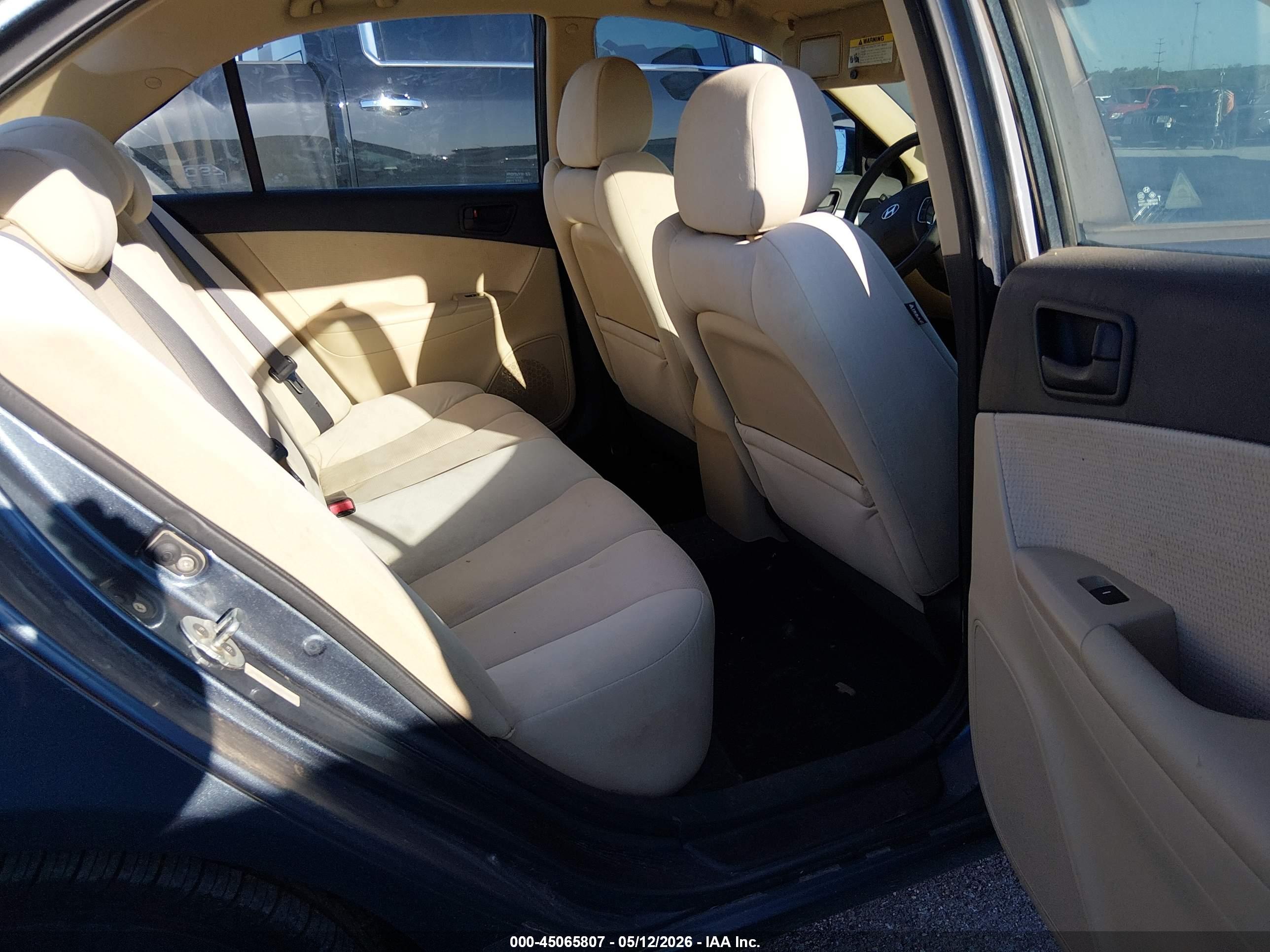 HYUNDAI SONATA image 8