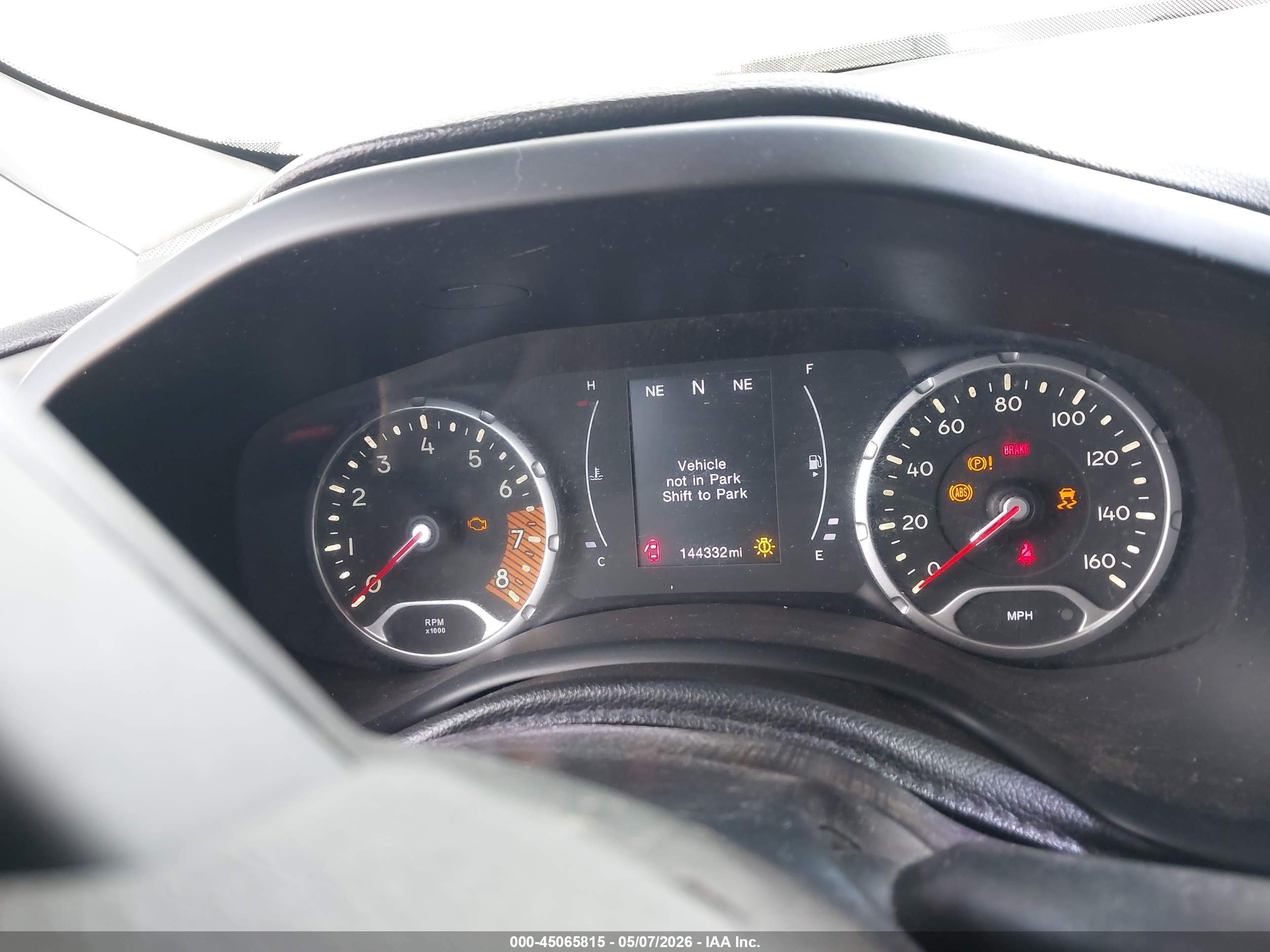 JEEP RENEGADE image 7