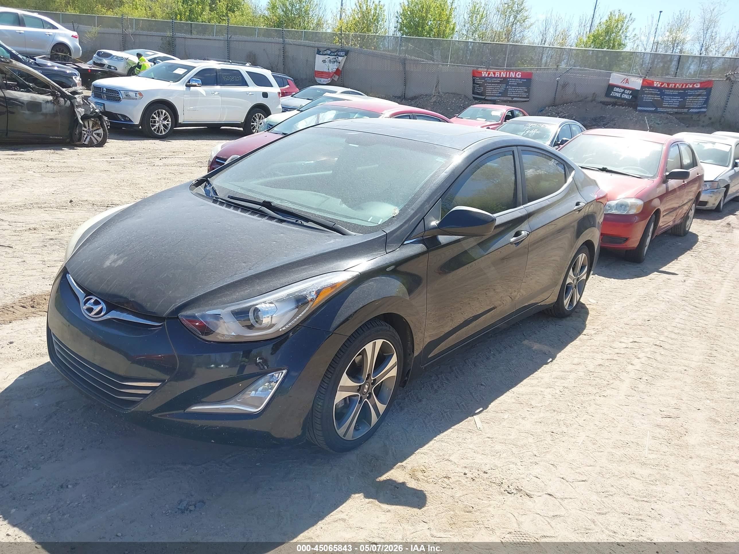 HYUNDAI ELANTRA image 2