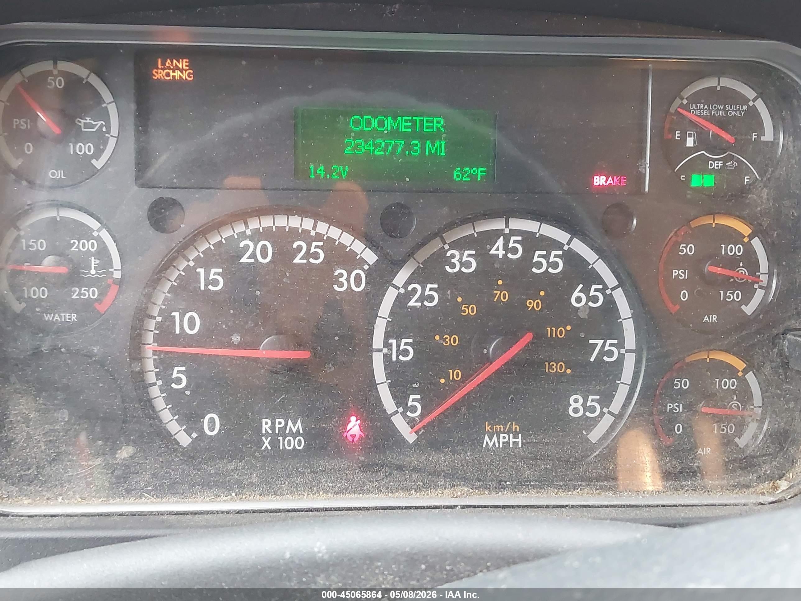 FREIGHTLINER M2 image 6