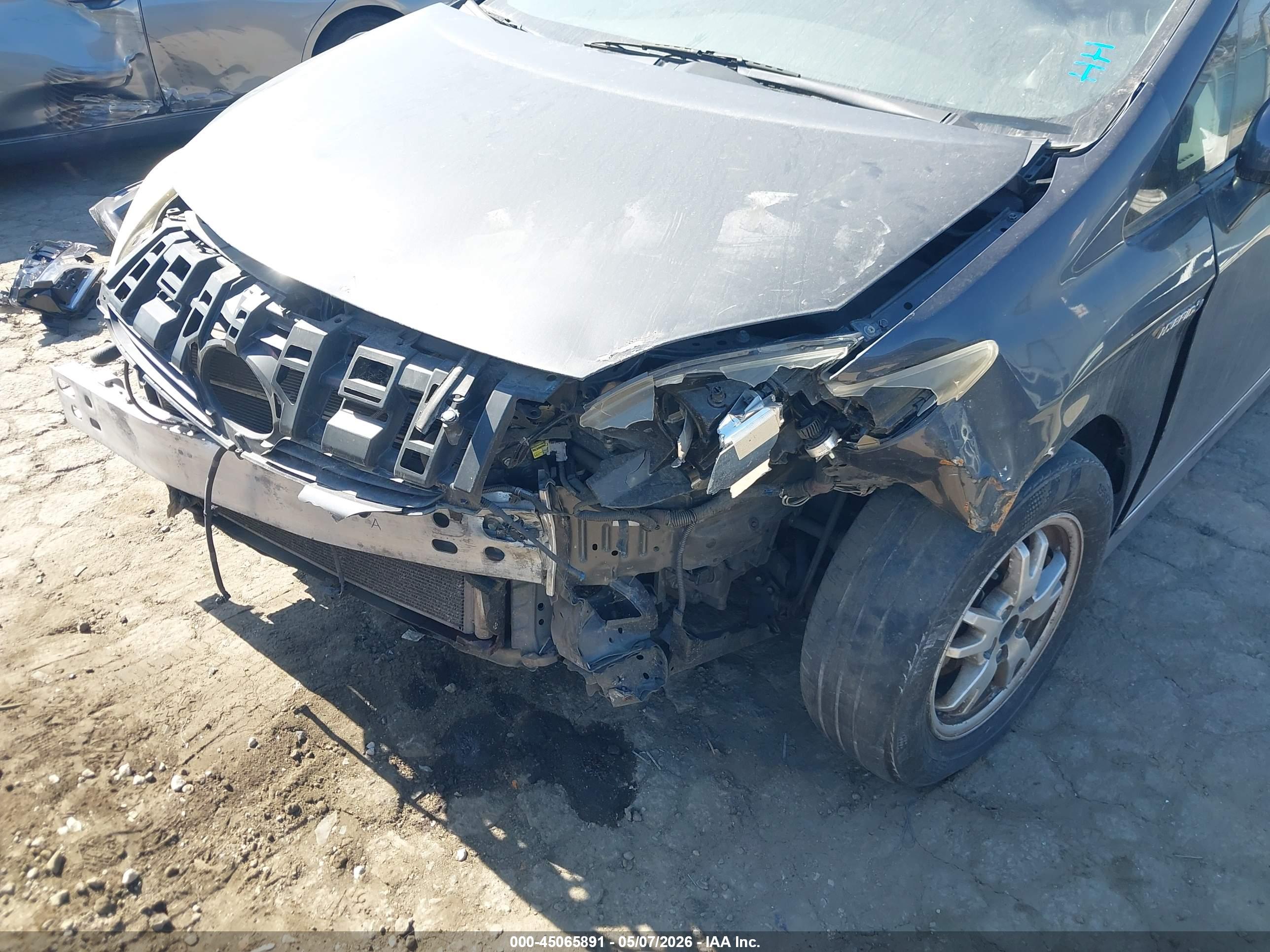 TOYOTA PRIUS image 6