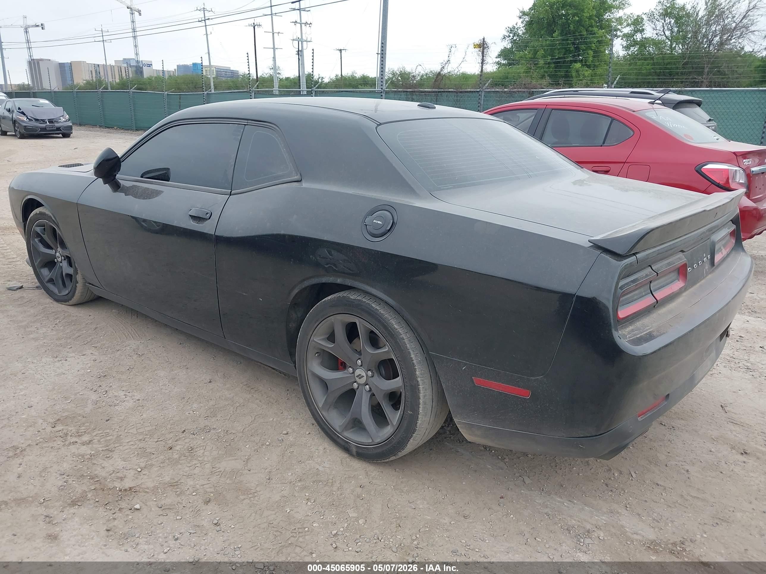 DODGE CHALLENGER image 3
