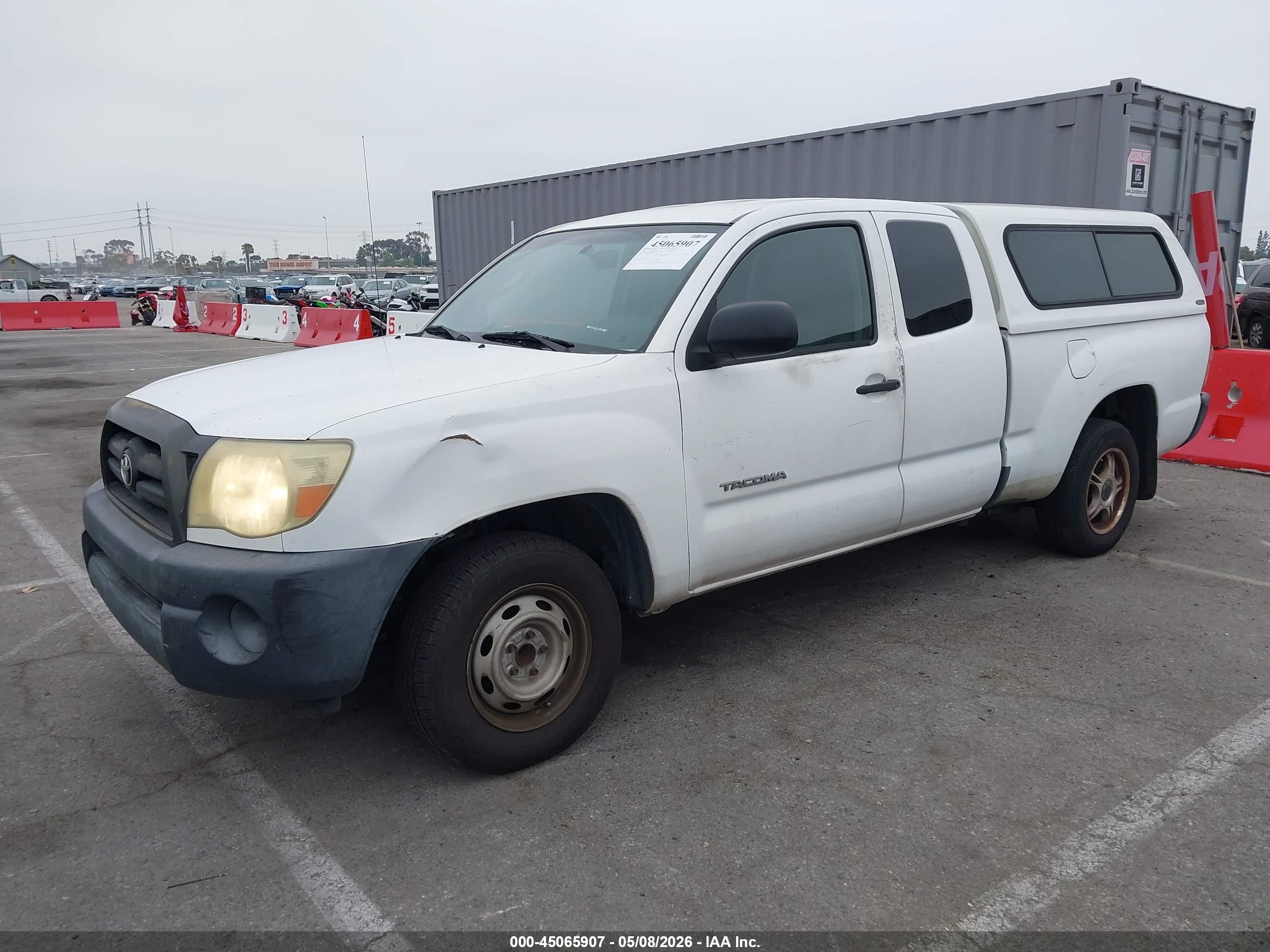TOYOTA TACOMA image 2