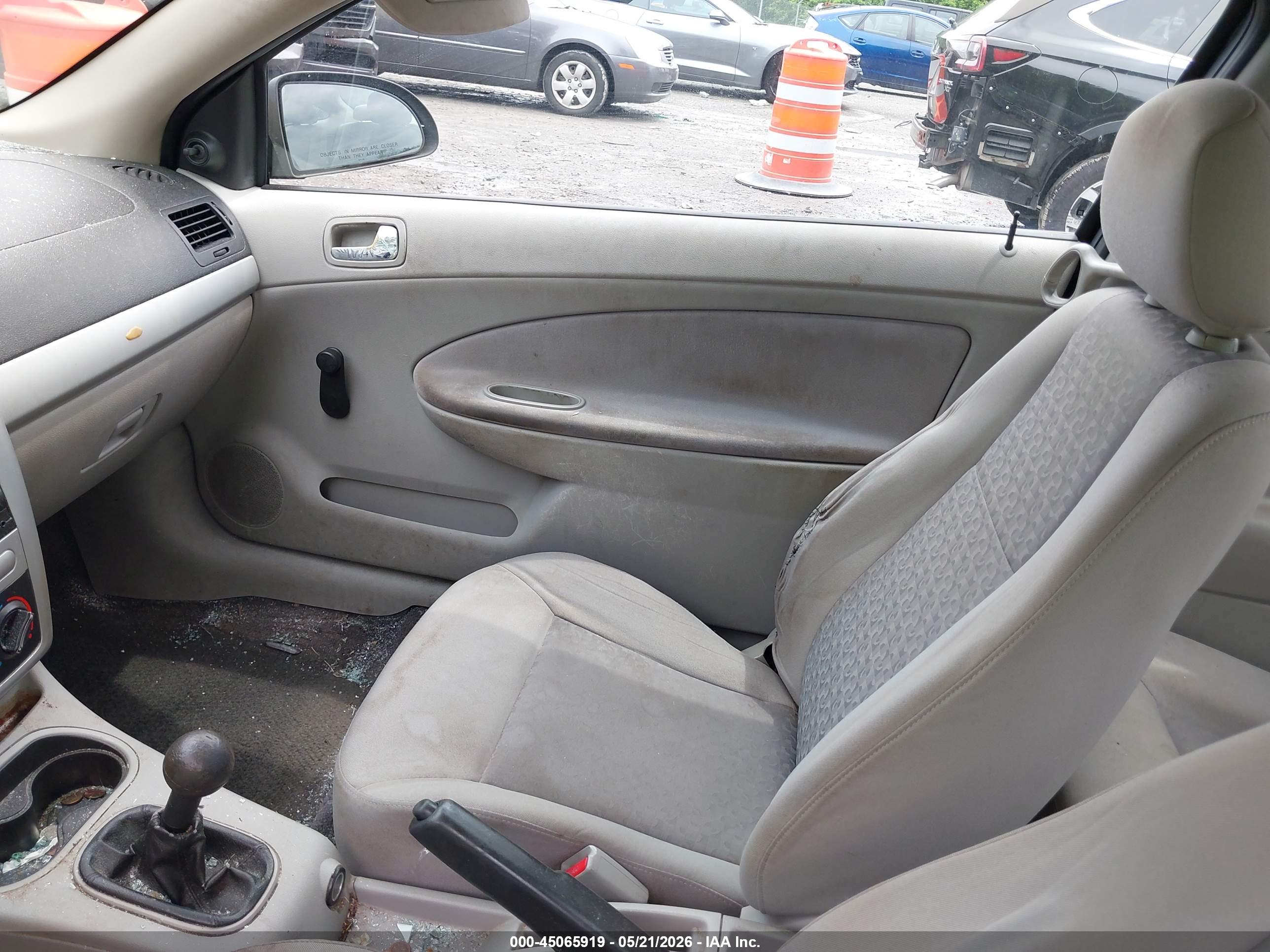 CHEVROLET COBALT image 5