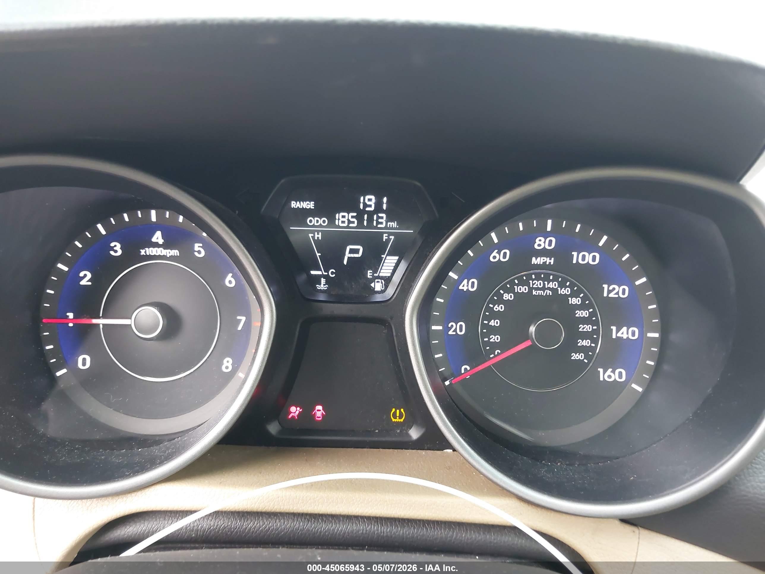 HYUNDAI ELANTRA image 7