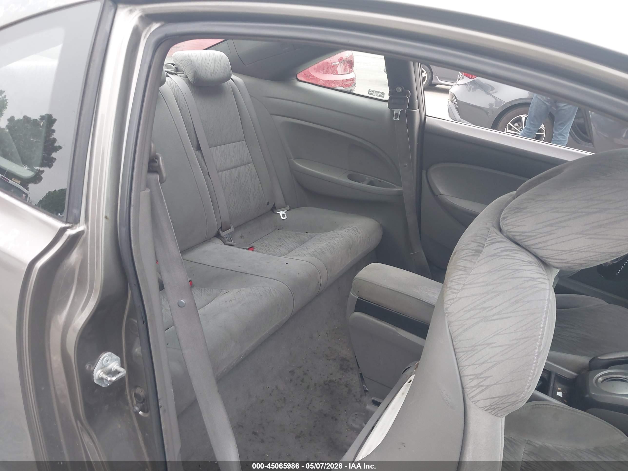 HONDA CIVIC image 8