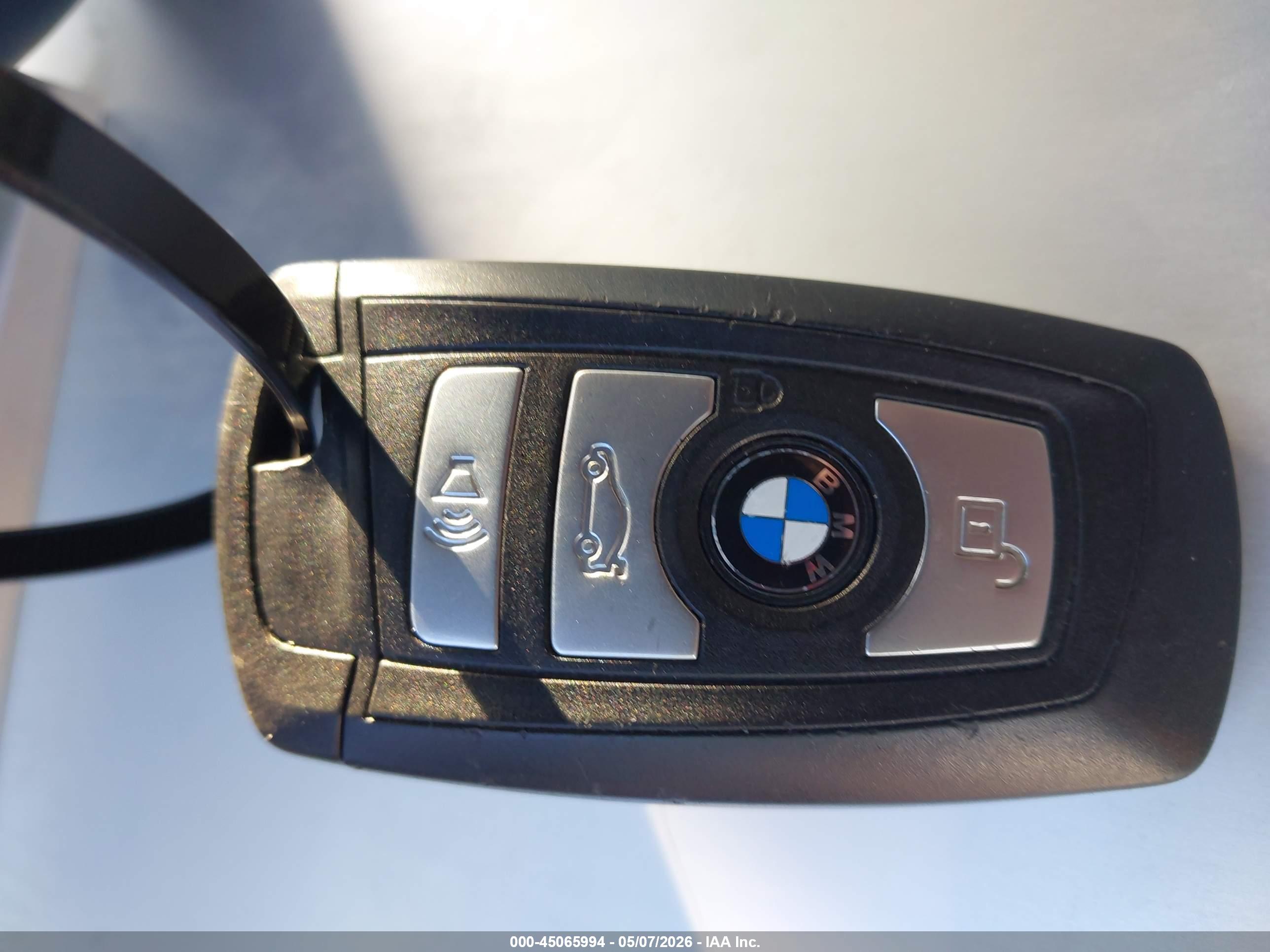 BMW 528I image 11