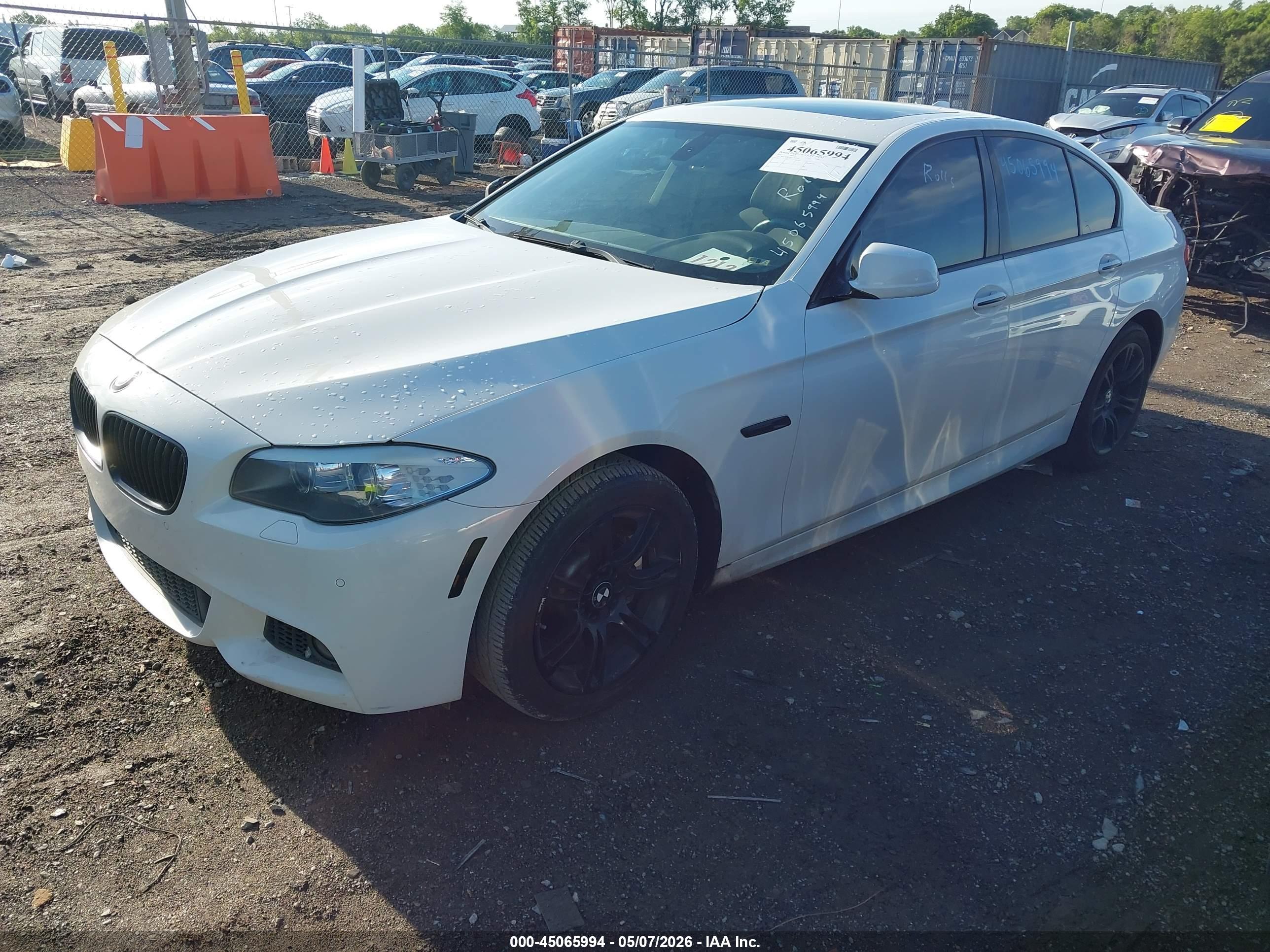 BMW 528I image 2