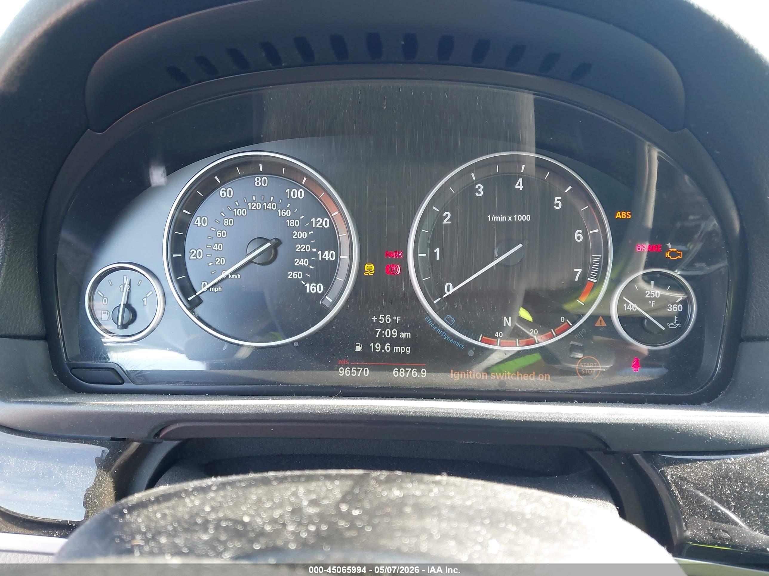 BMW 528I image 7