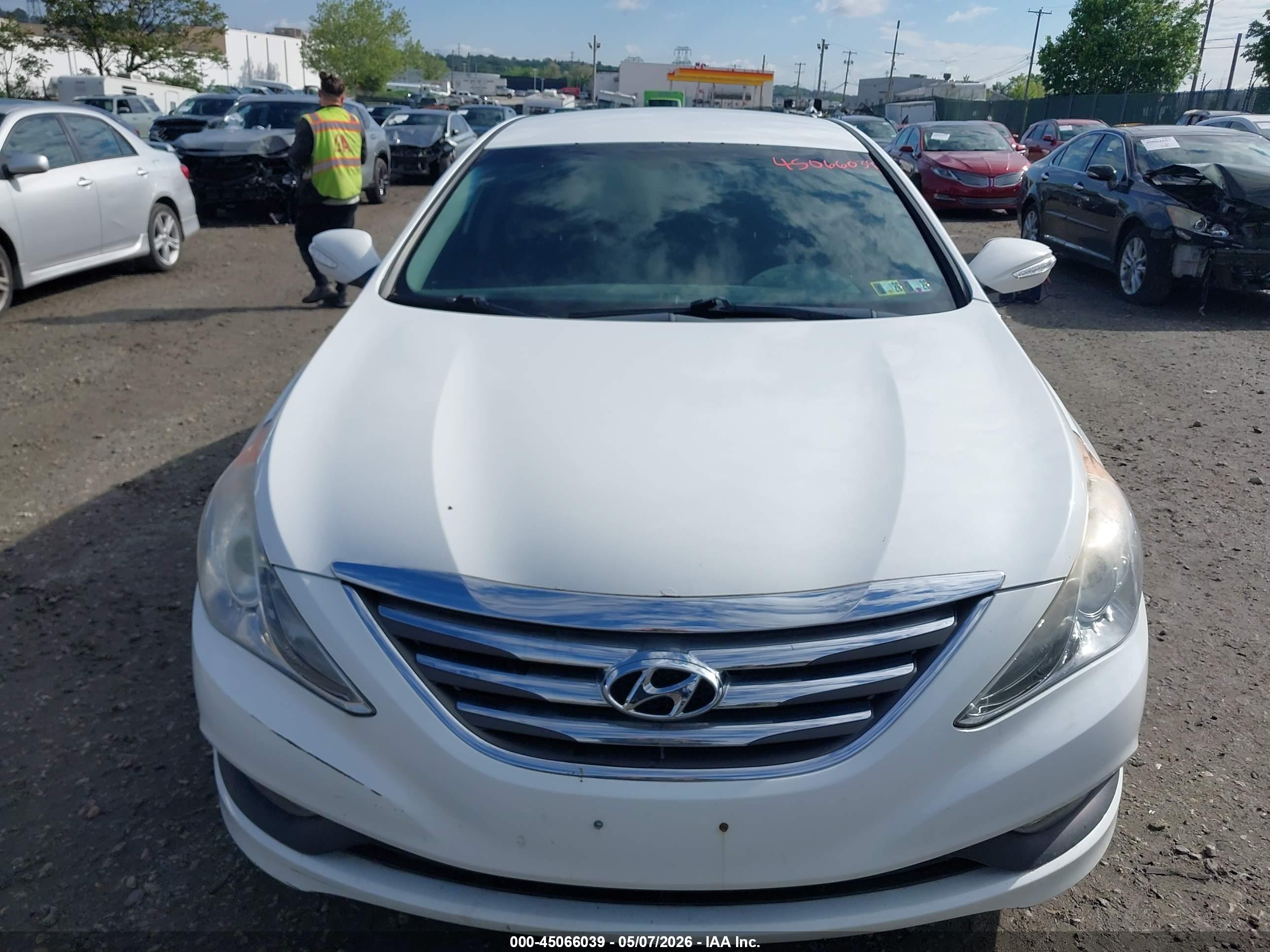 HYUNDAI SONATA image 6