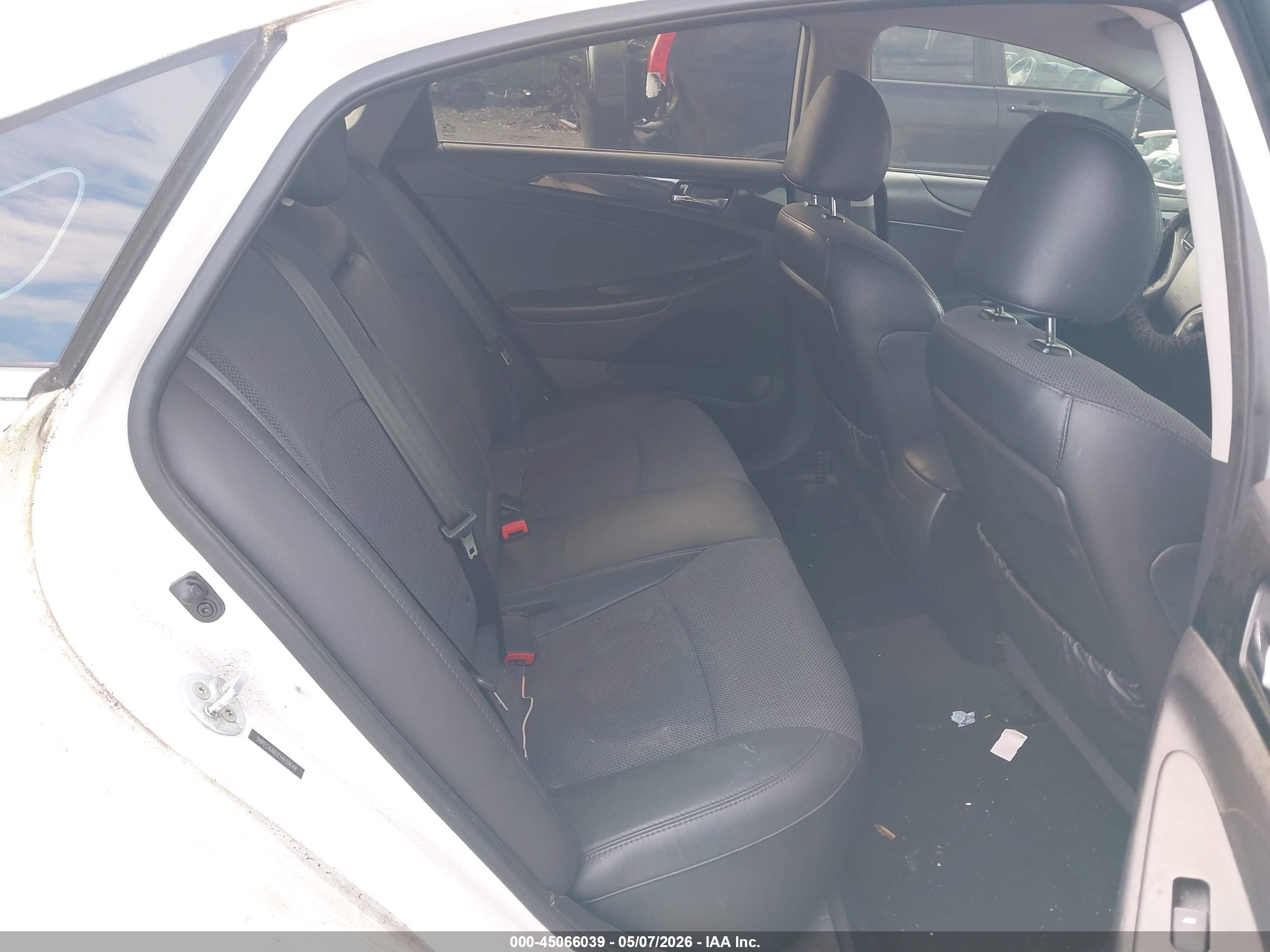 HYUNDAI SONATA image 8