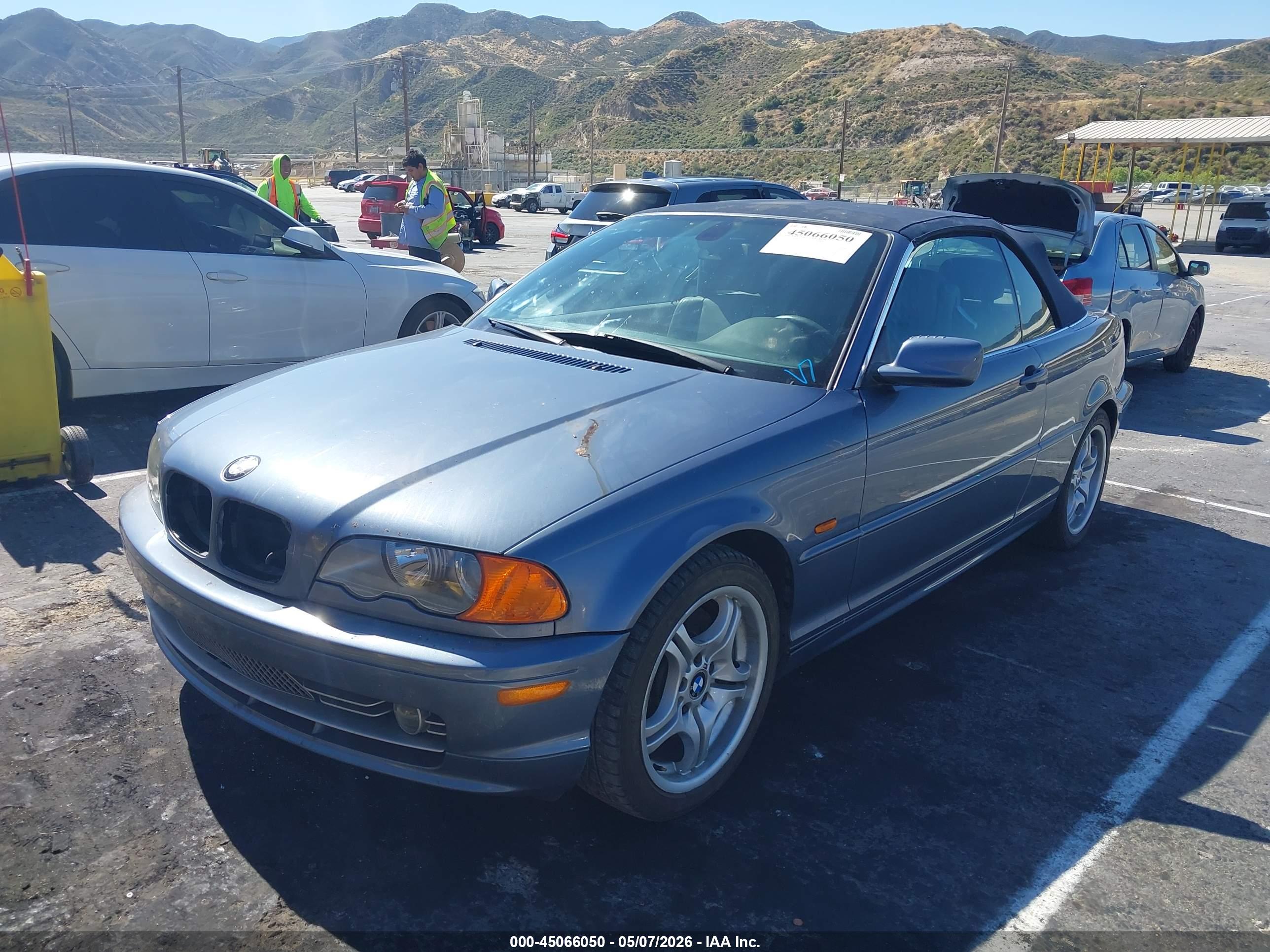 BMW 330CI image 2