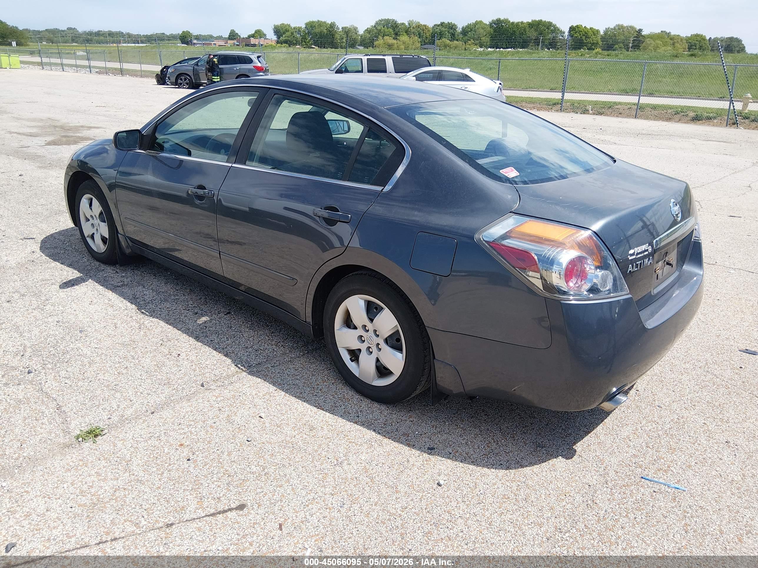 NISSAN ALTIMA image 3