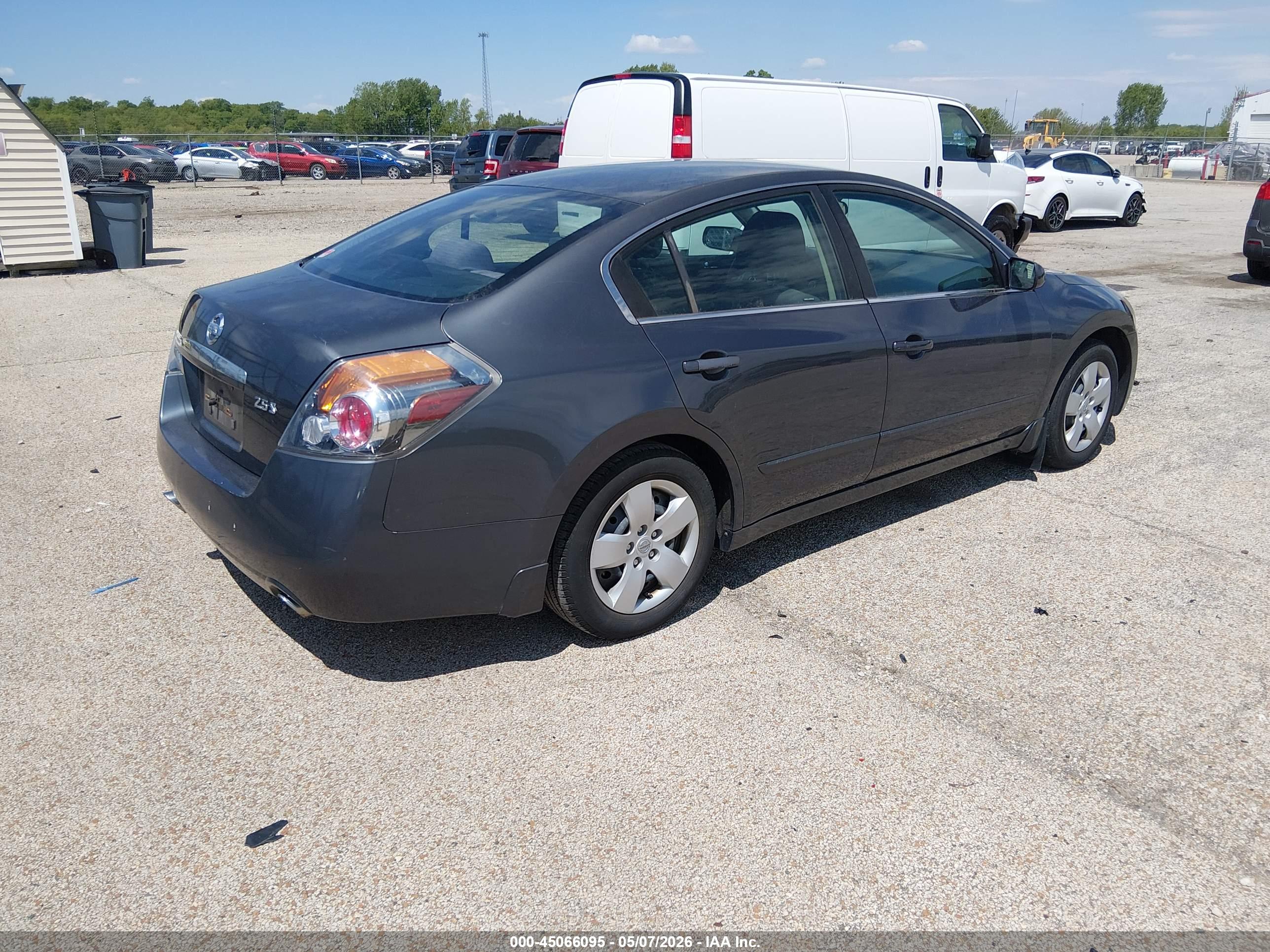 NISSAN ALTIMA image 4