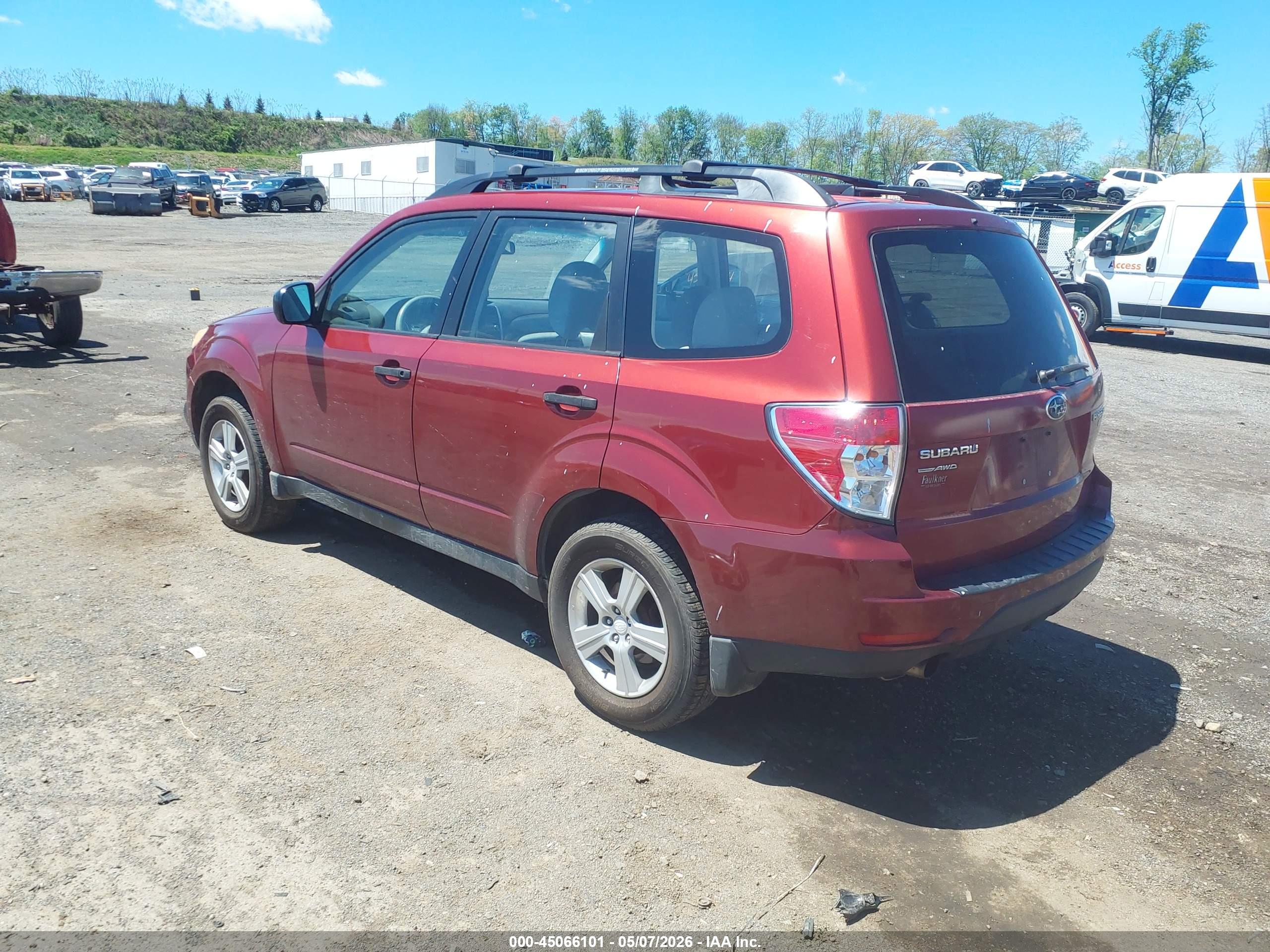 SUBARU FORESTER image 3