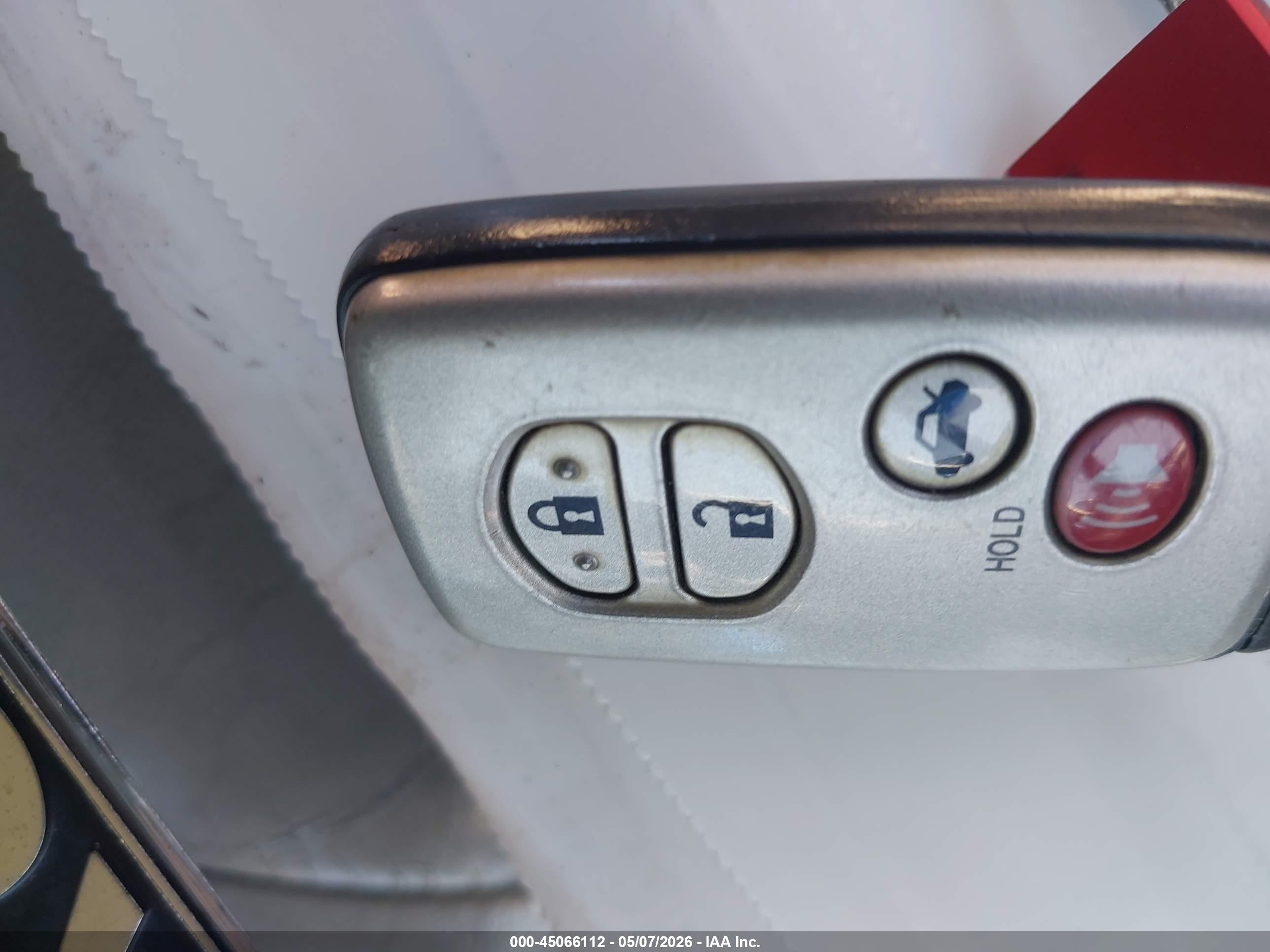 TOYOTA CAMRY image 11