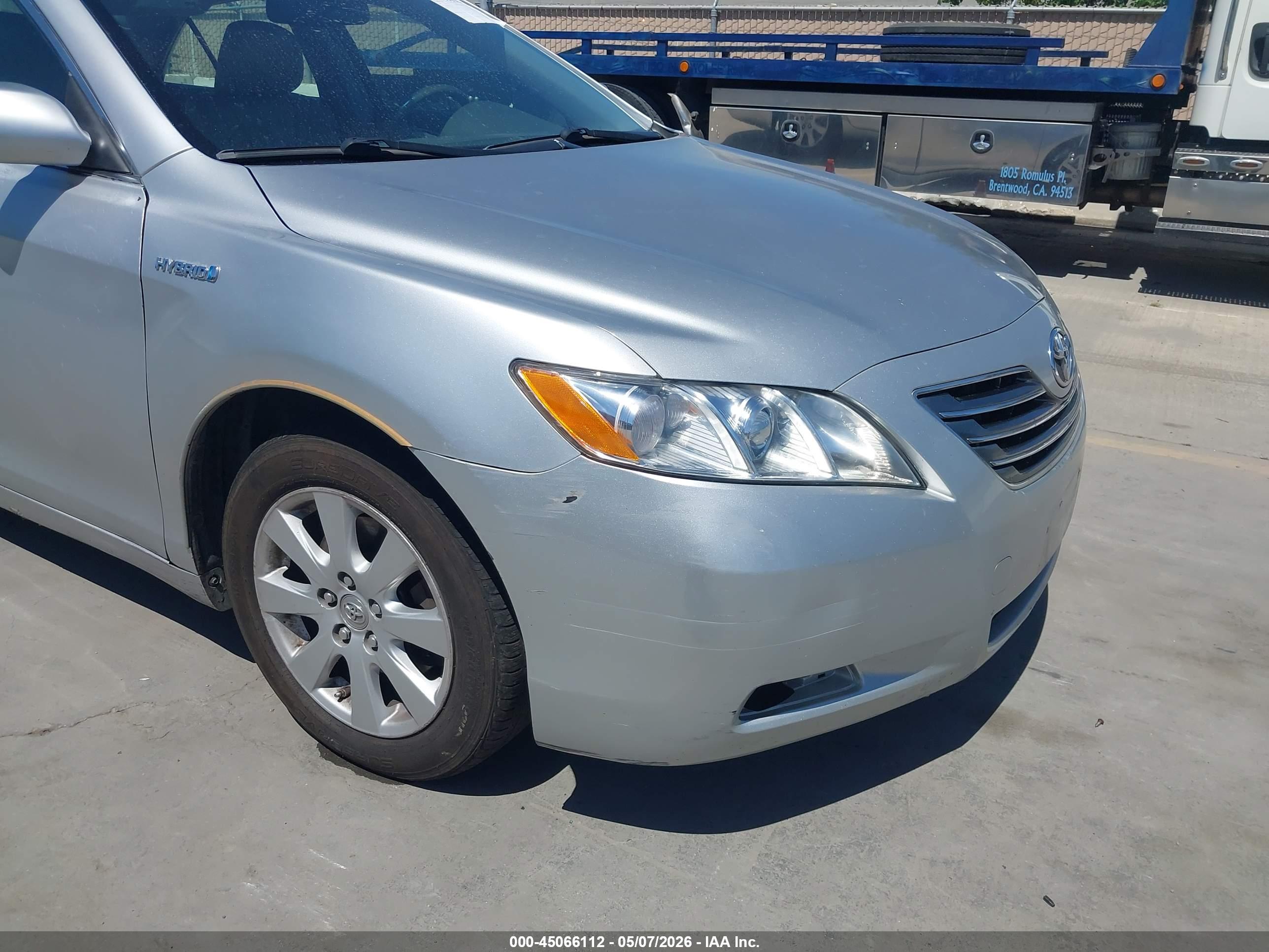 TOYOTA CAMRY image 6